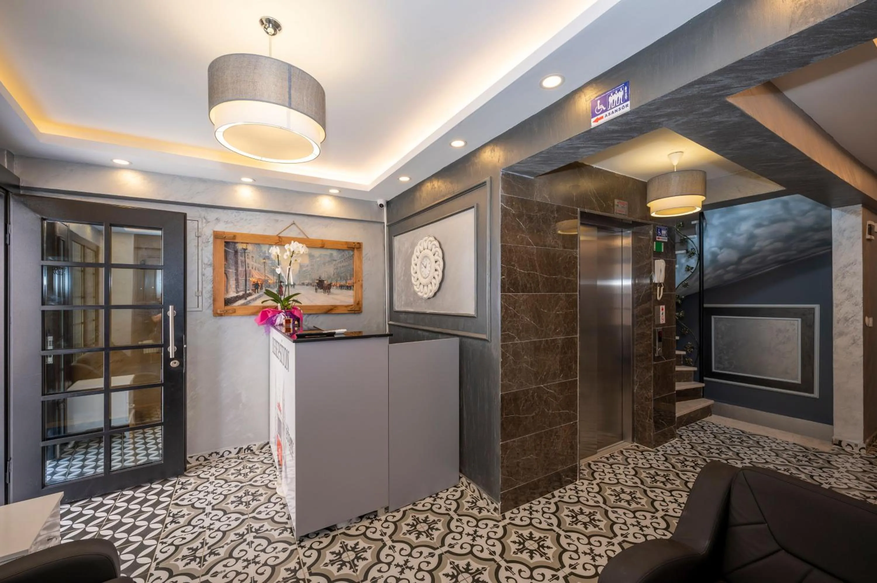 Lobby or reception in Taksim Story Residence