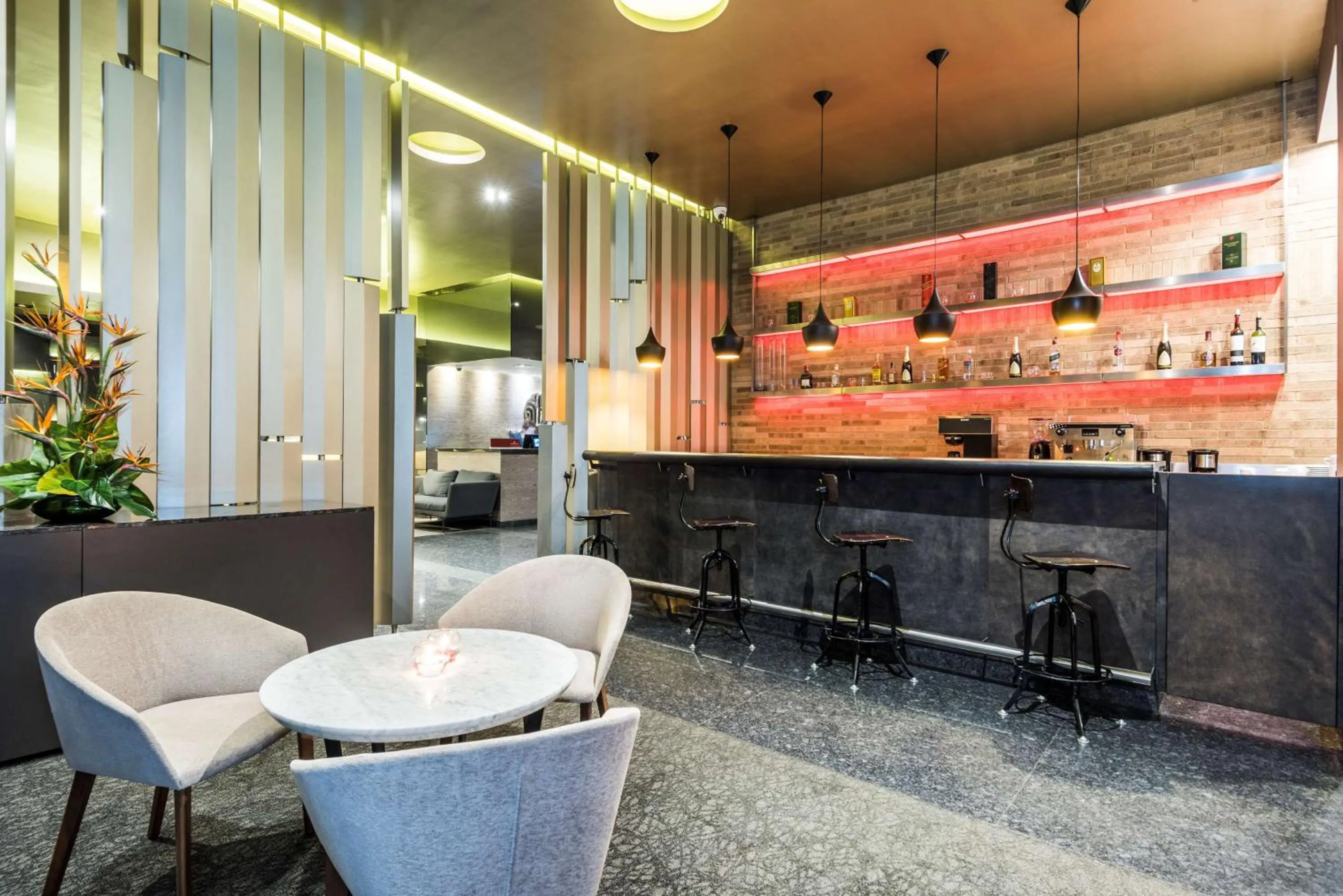 Lounge or bar in NH Collection Bogota Terra 100 Royal