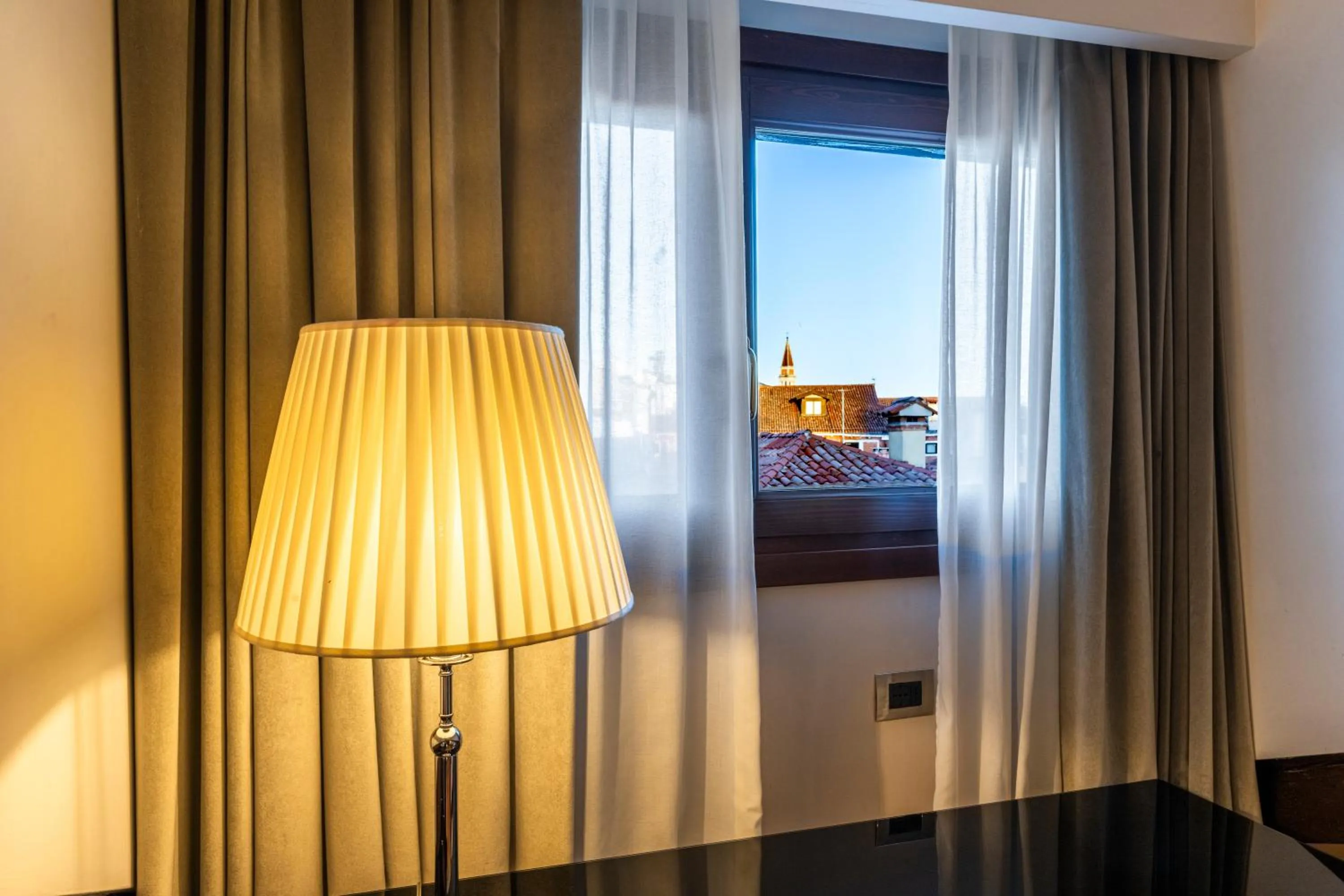 View (from property/room), Bed in Hotel Casa Verardo Residenza d'Epoca