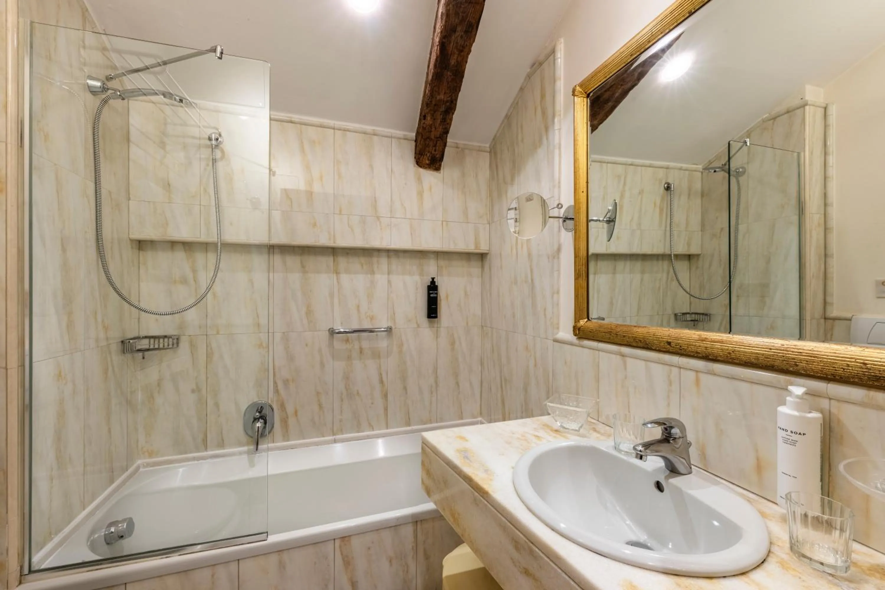 Bathroom in Hotel Casa Verardo Residenza d'Epoca