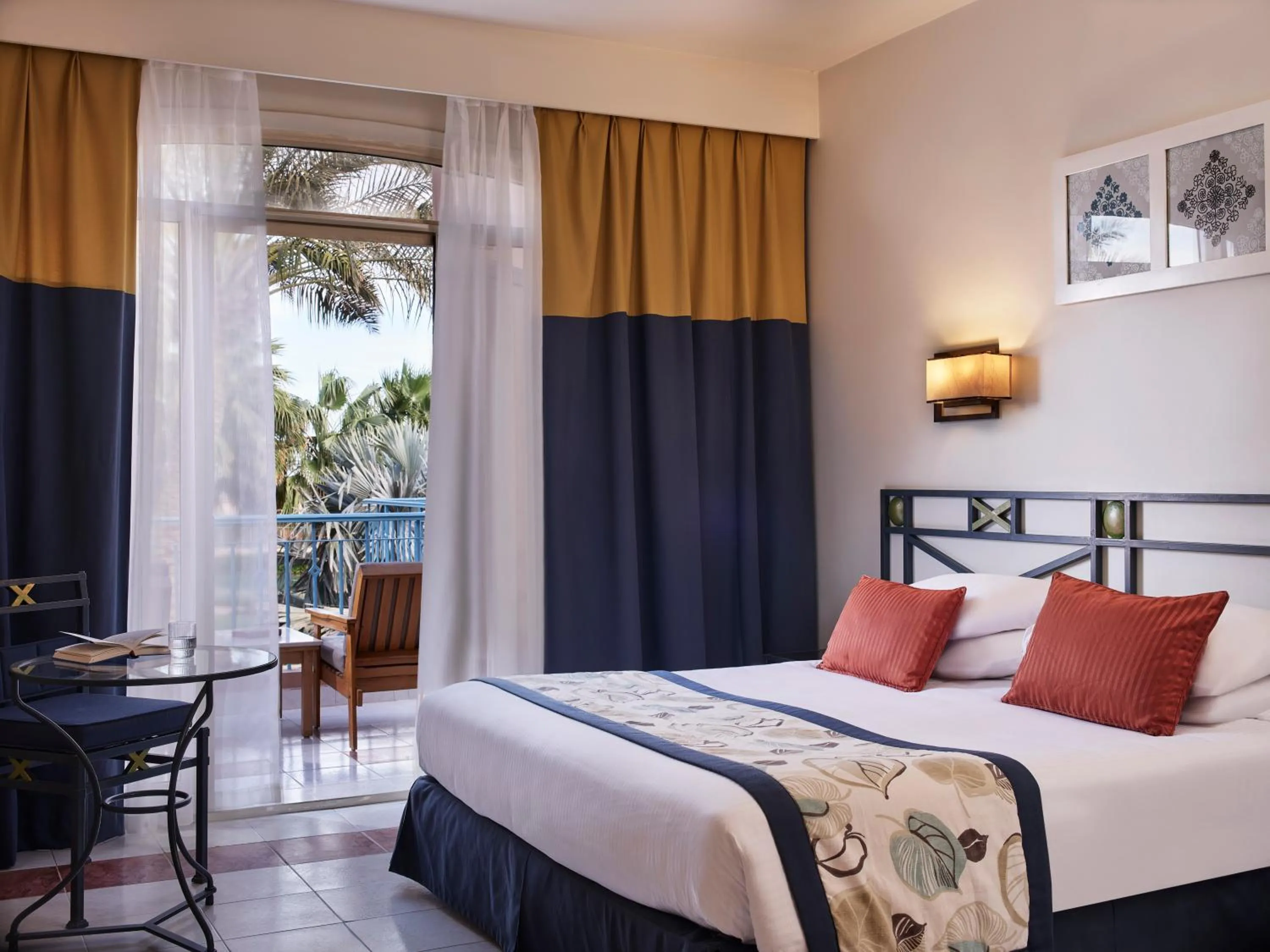 Bedroom, Bed in Club Paradisio El Gouna Red Sea