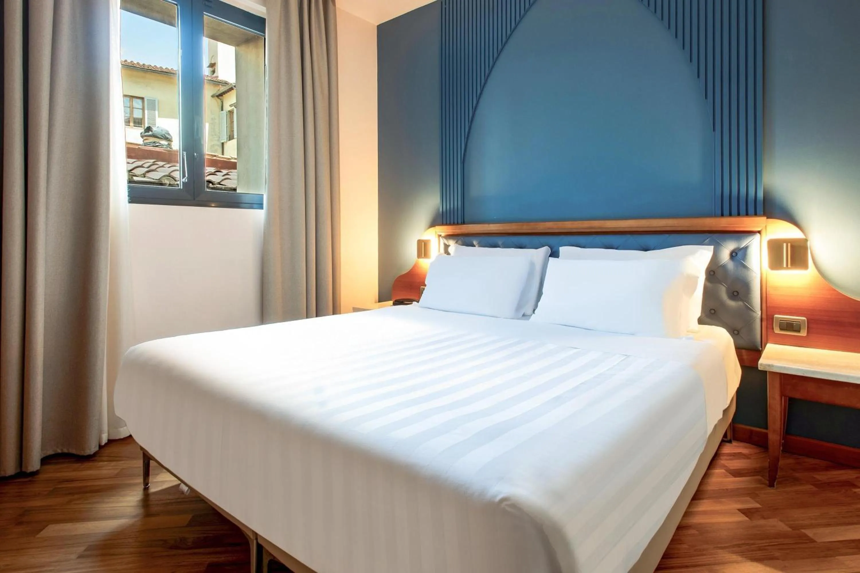 Photo of the whole room, Bed in B&B Hotel Firenze Laurus Al Duomo