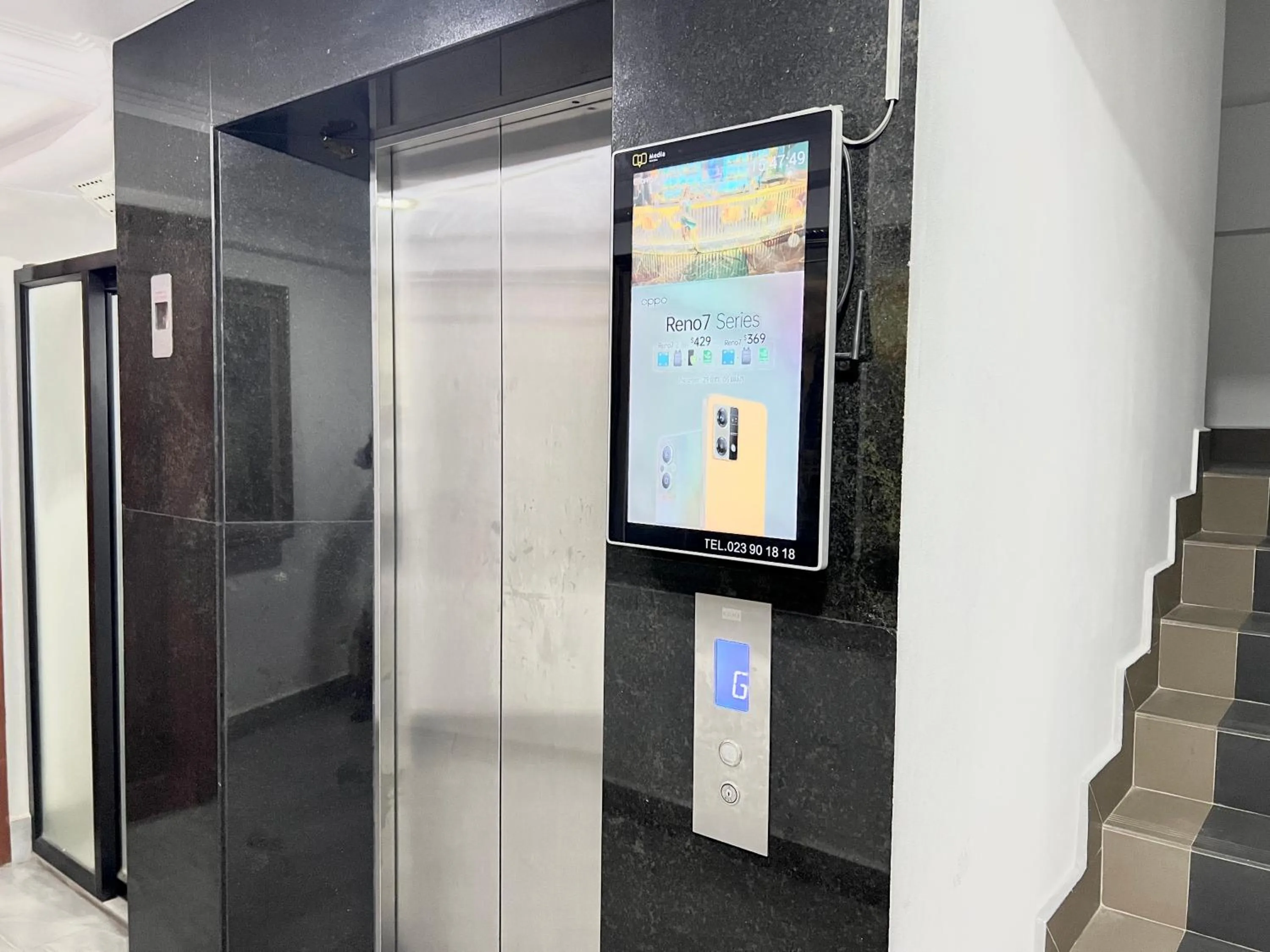 elevator in WH Bassac Residence