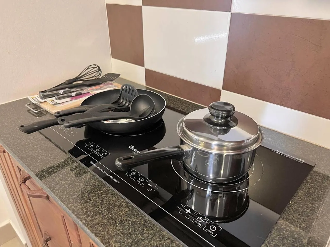 kitchen in WH Bassac Residence
