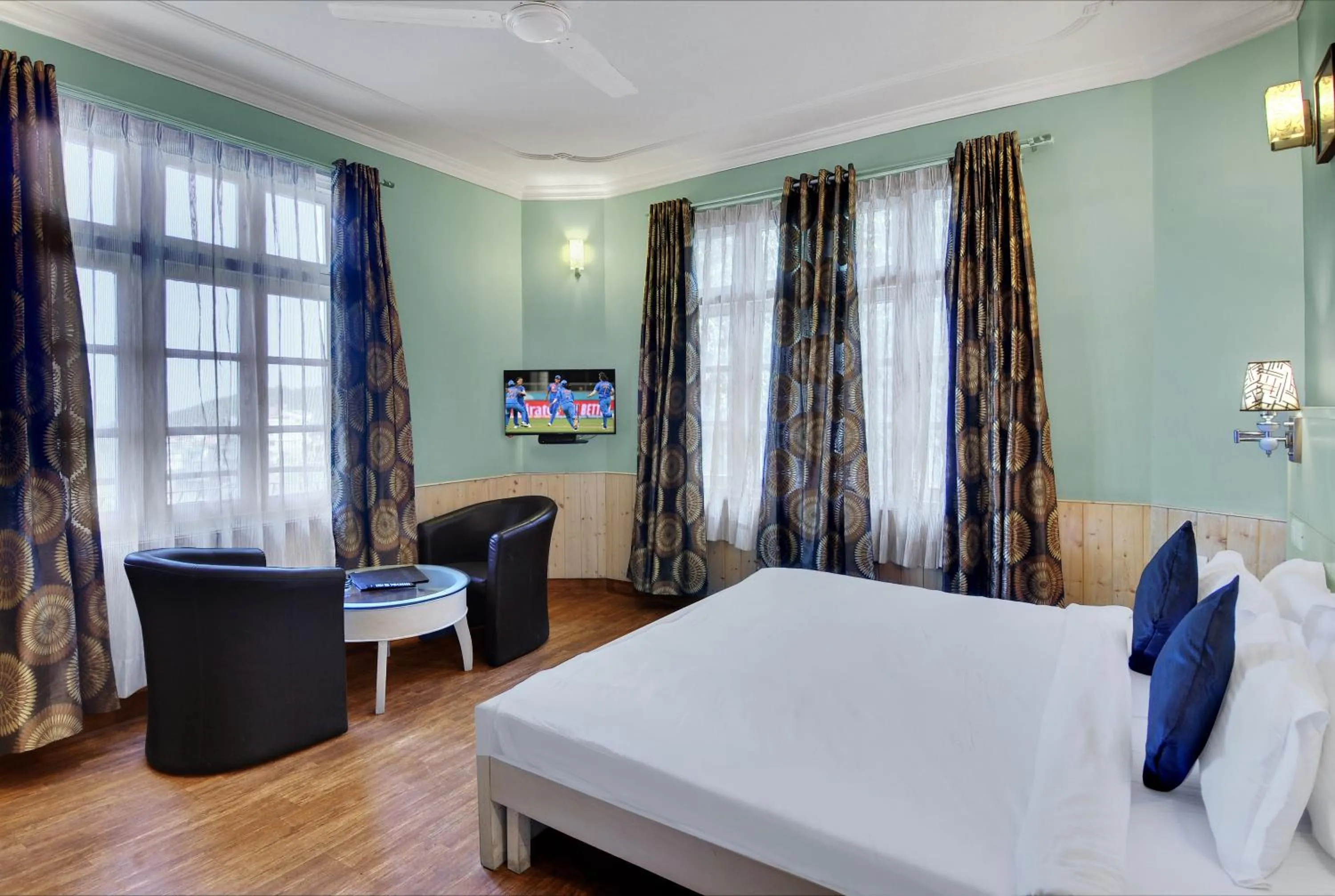 Photo of the whole room, Bed in Hotel Ekant