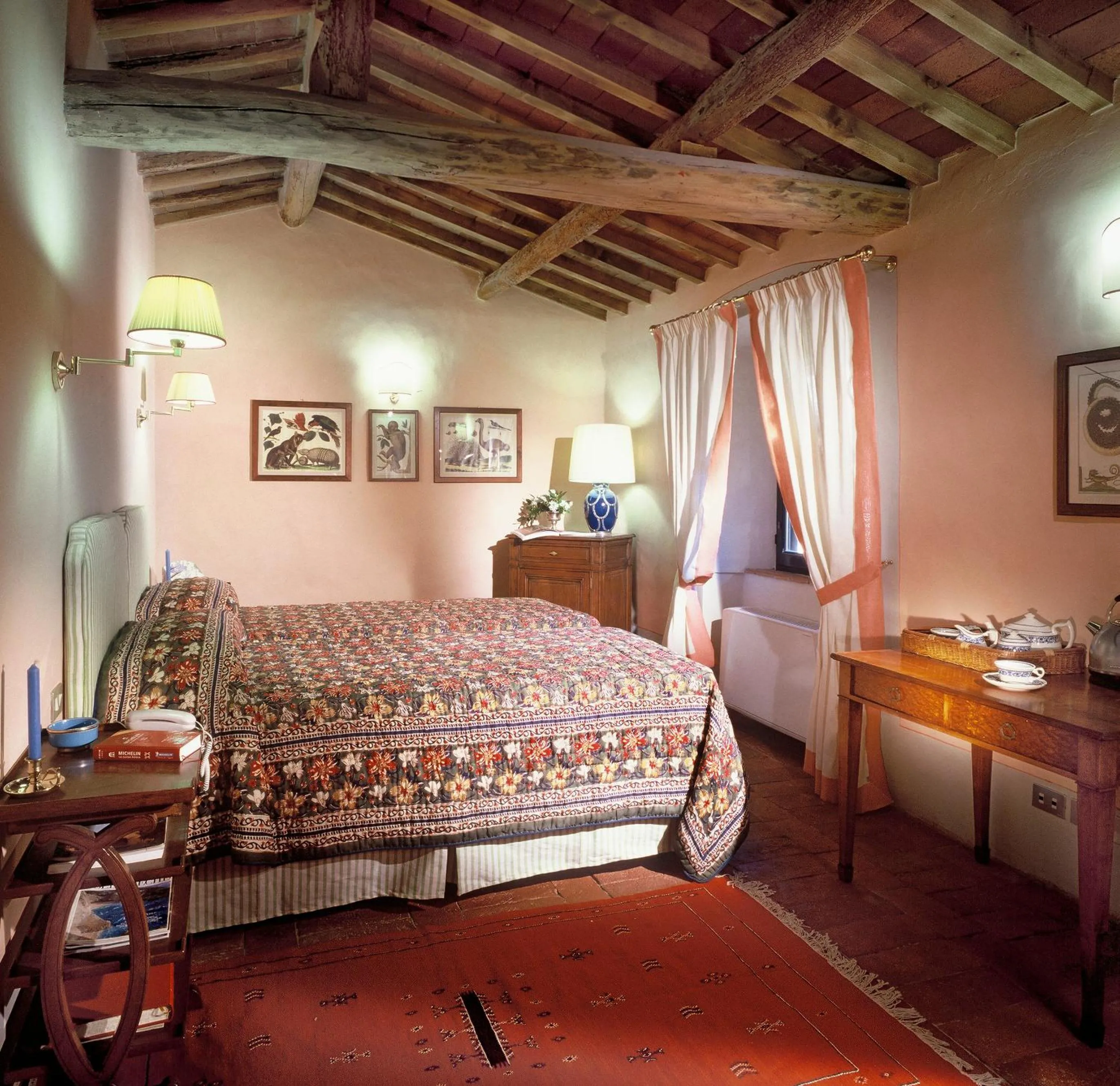 Photo of the whole room, Bed in Villa Il Poggiale Dimora Storica