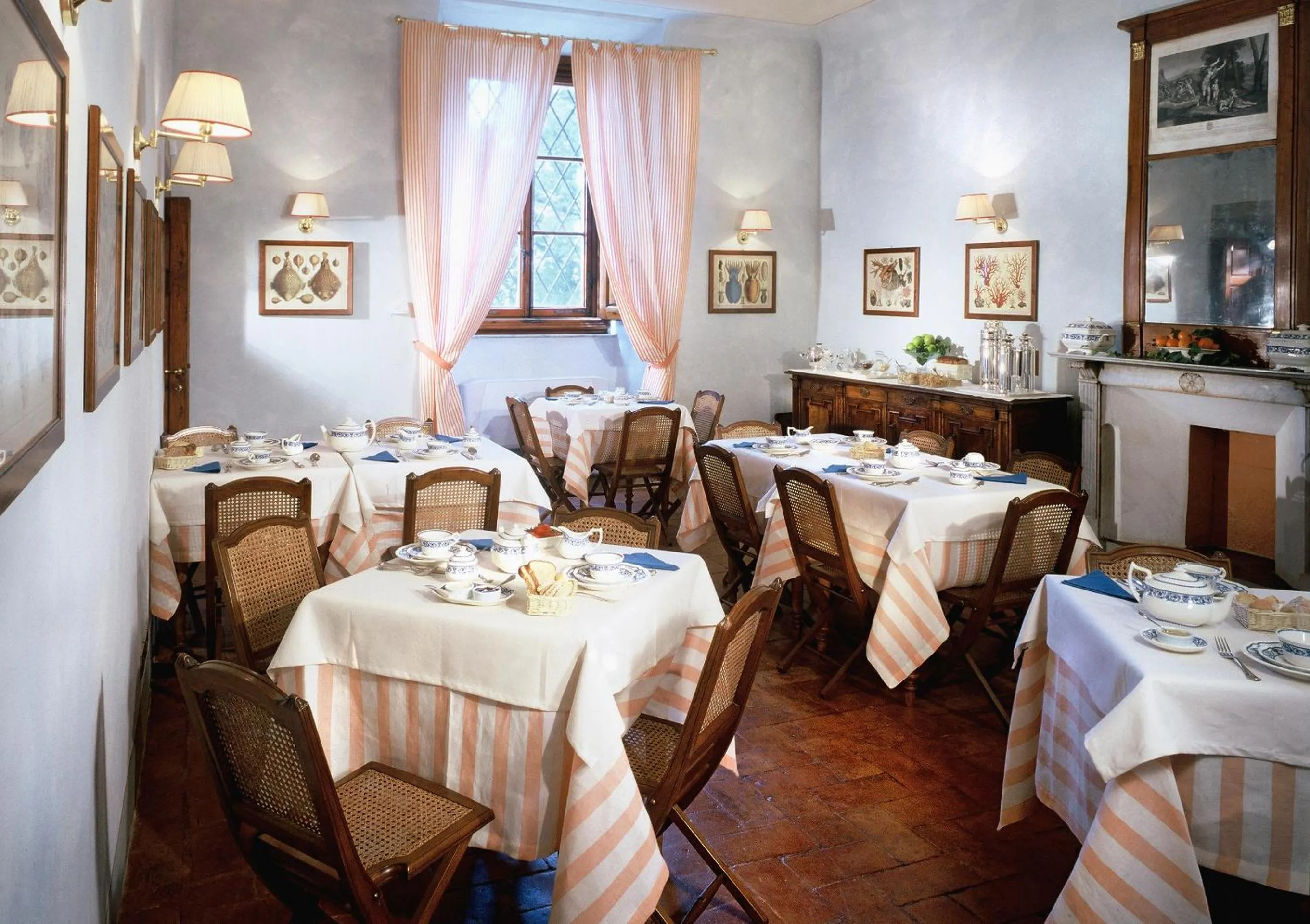 Restaurant/places to eat in Villa Il Poggiale Dimora Storica