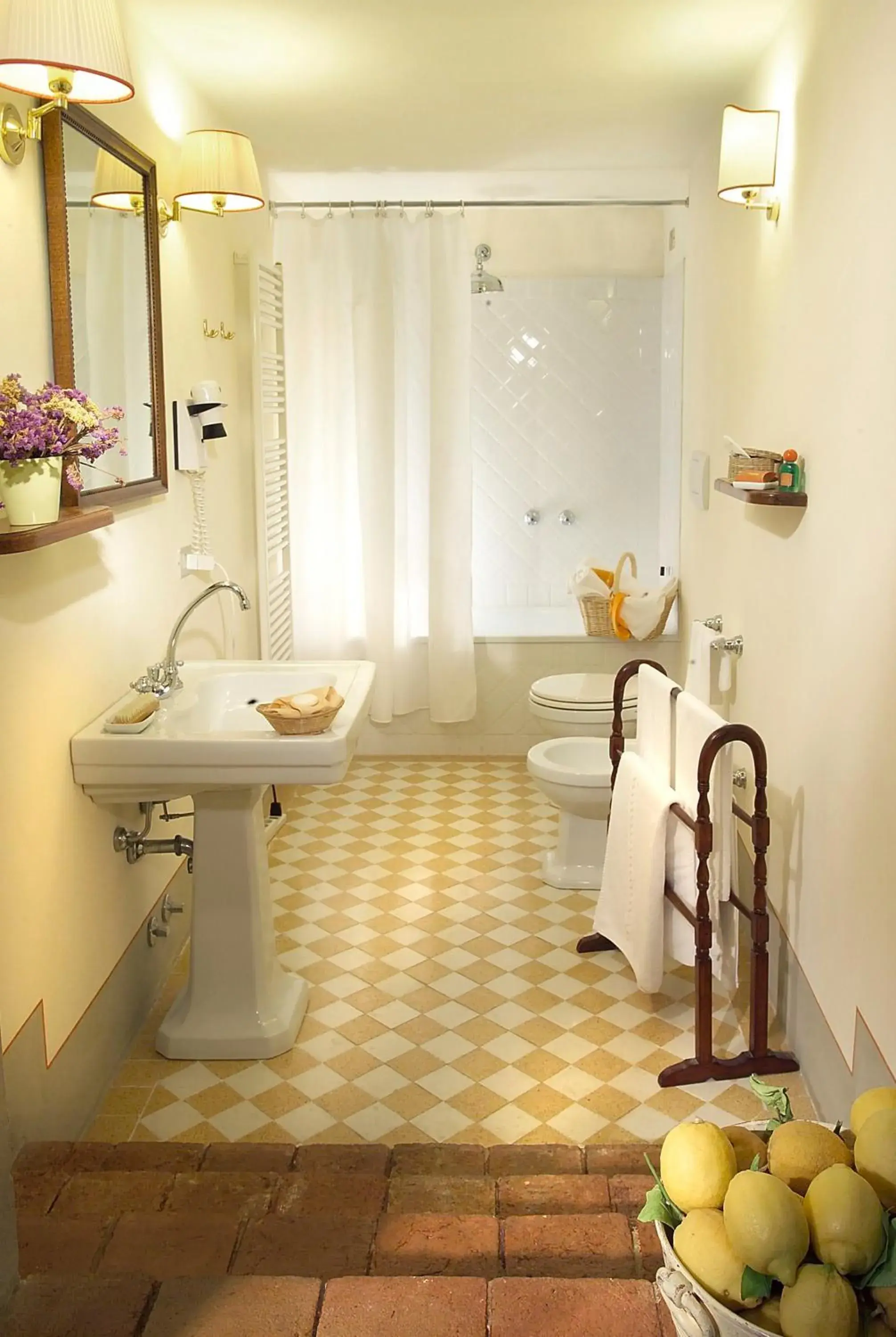 Two-Bedroom Apartment in Villa Il Poggiale Dimora Storica Two-Bedroom Apartment in Villa Il Poggiale Dimora Storica