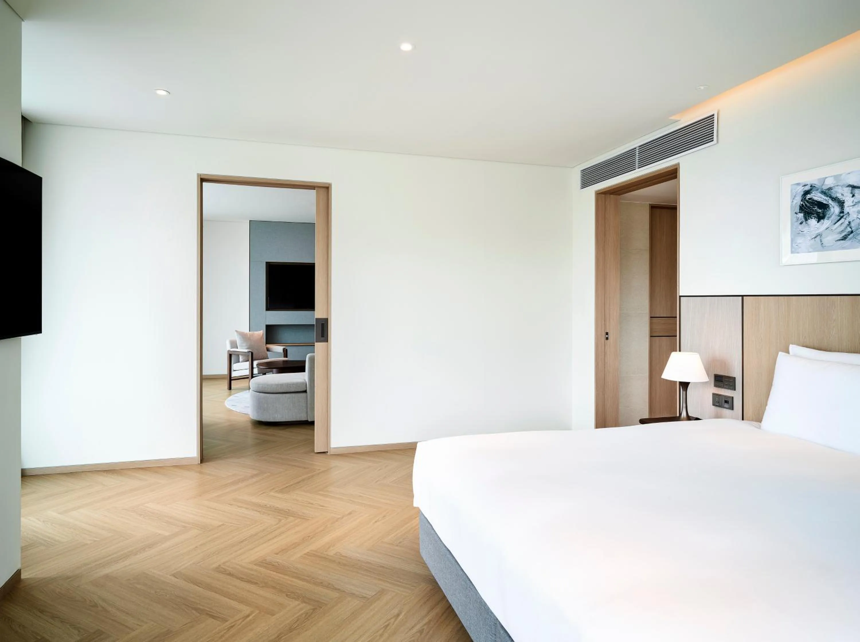 Bedroom, Bed in Parnas Hotel Jeju