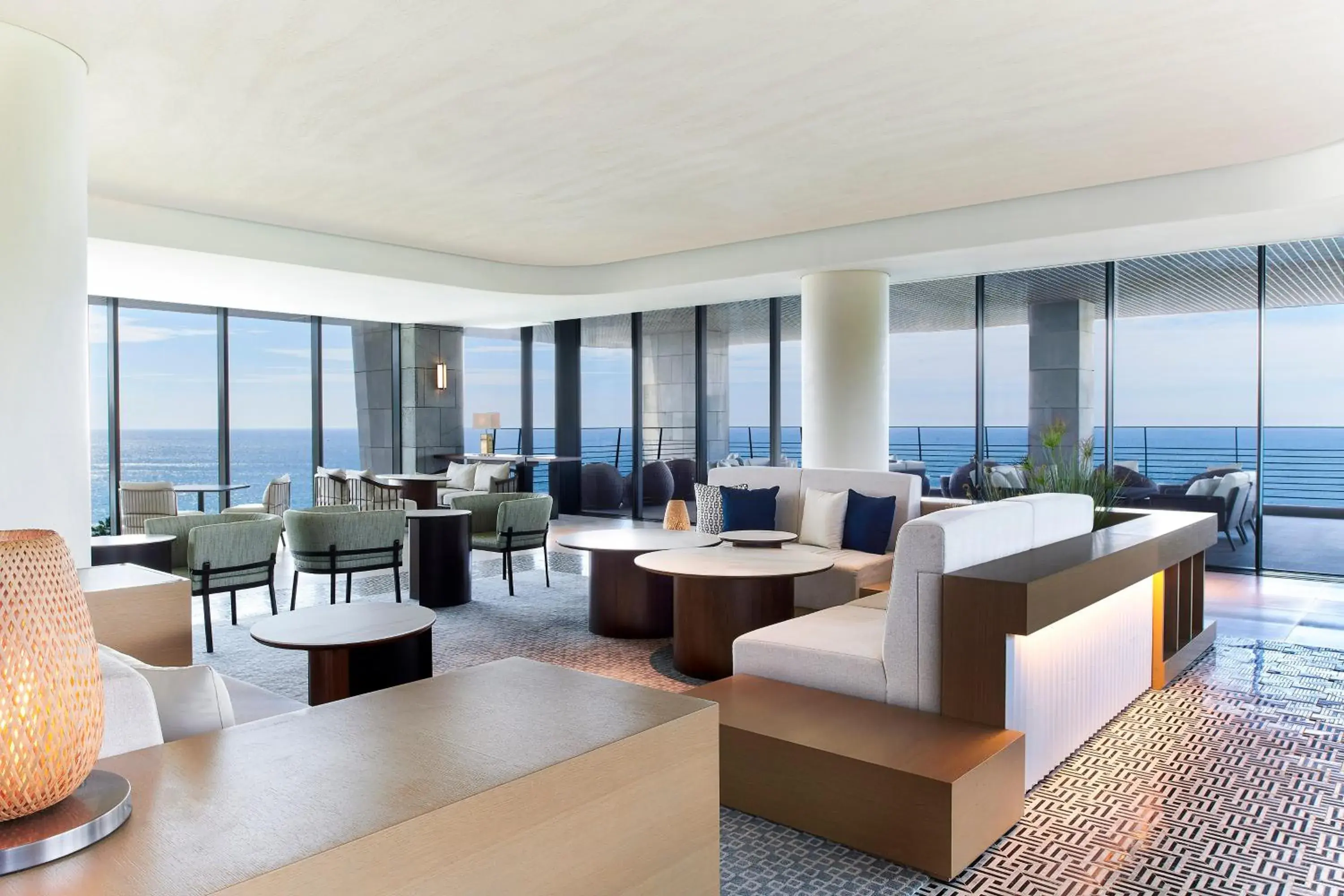 Club Prestige Suite with Ocean View (Club access for 4 included) in Parnas Hotel Jeju Club Prestige Suite with Ocean View (Club access for 4 included) in Parnas Hotel Jeju
