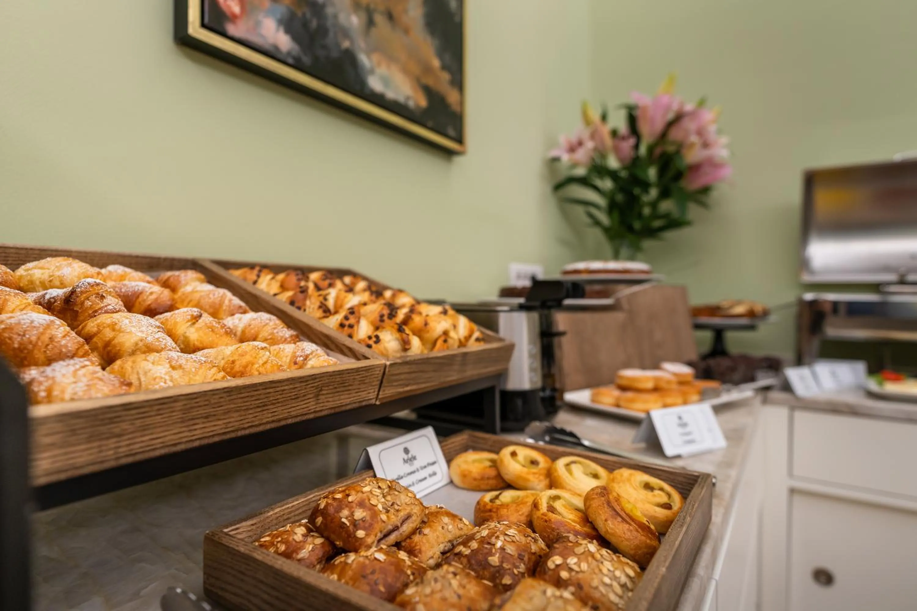 Breakfast in Hotel Ariele