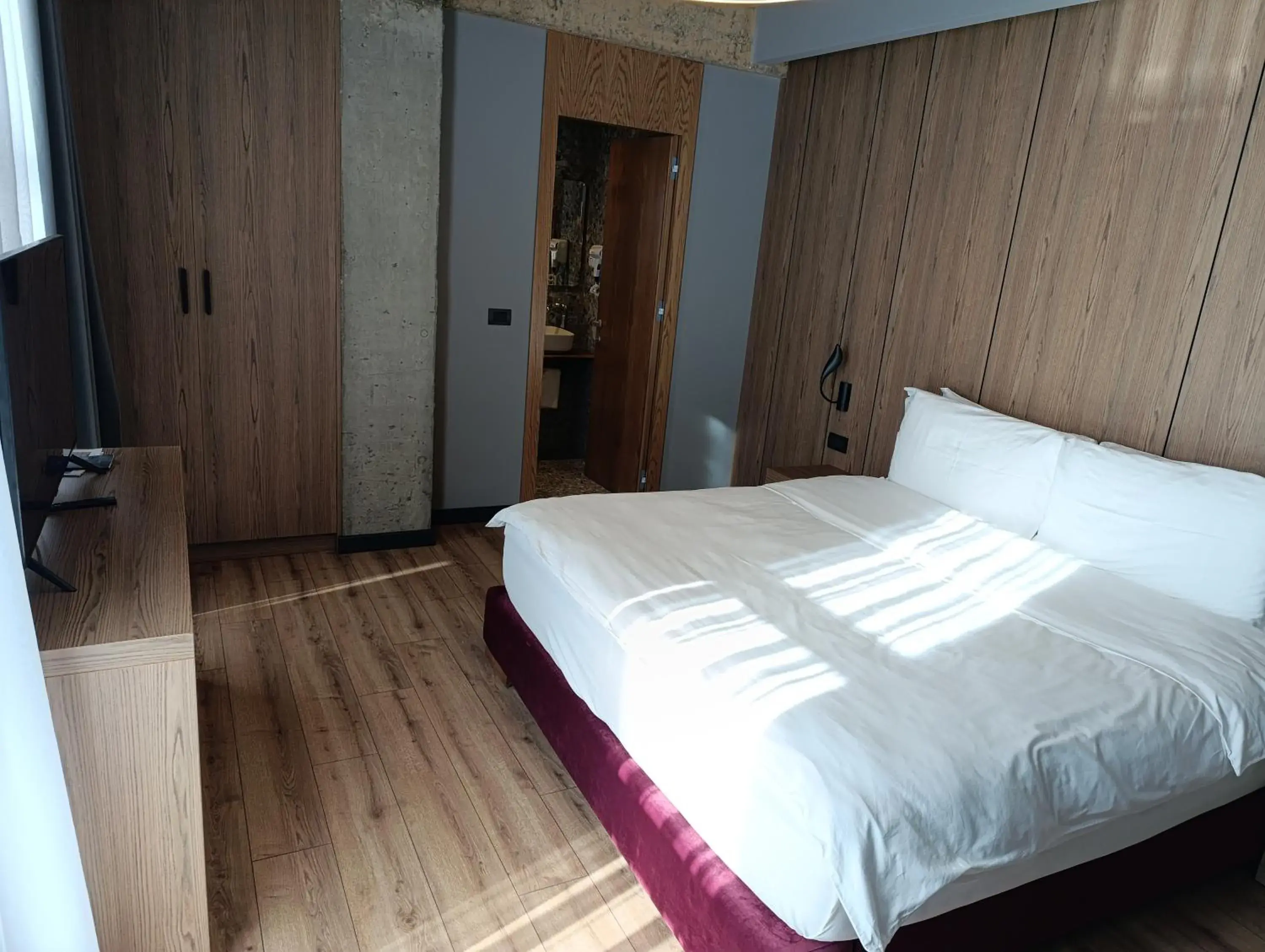 Double Room with Pool View in Toka Hotel Restaurant Double Room with Pool View in Toka Hotel Restaurant