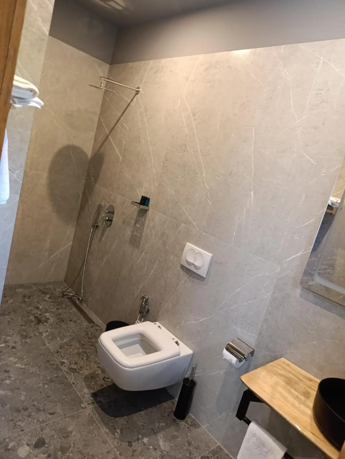 Toilet in Toka Hotel Restaurant