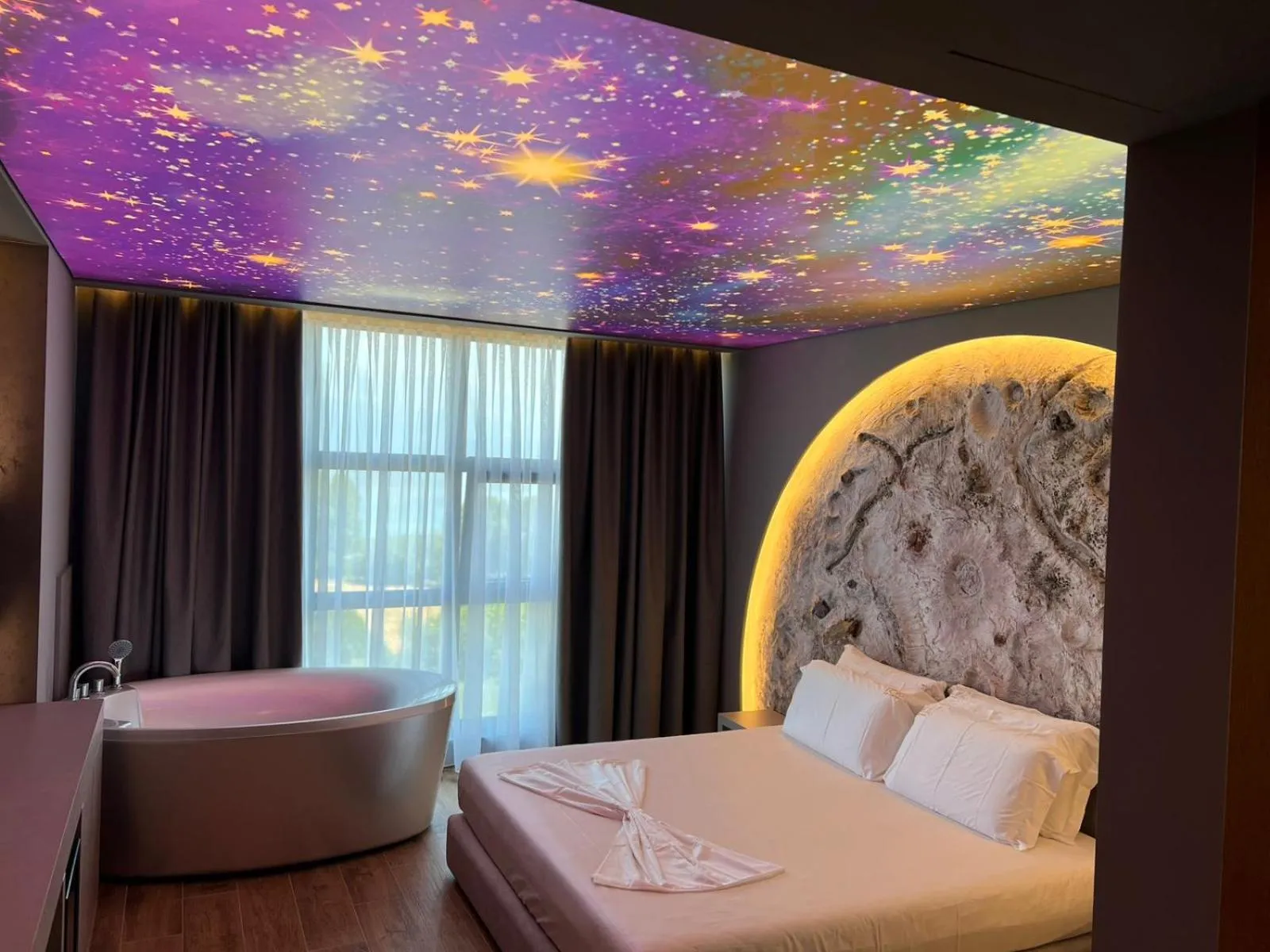 Photo of the whole room, Bed in Toka Hotel Restaurant