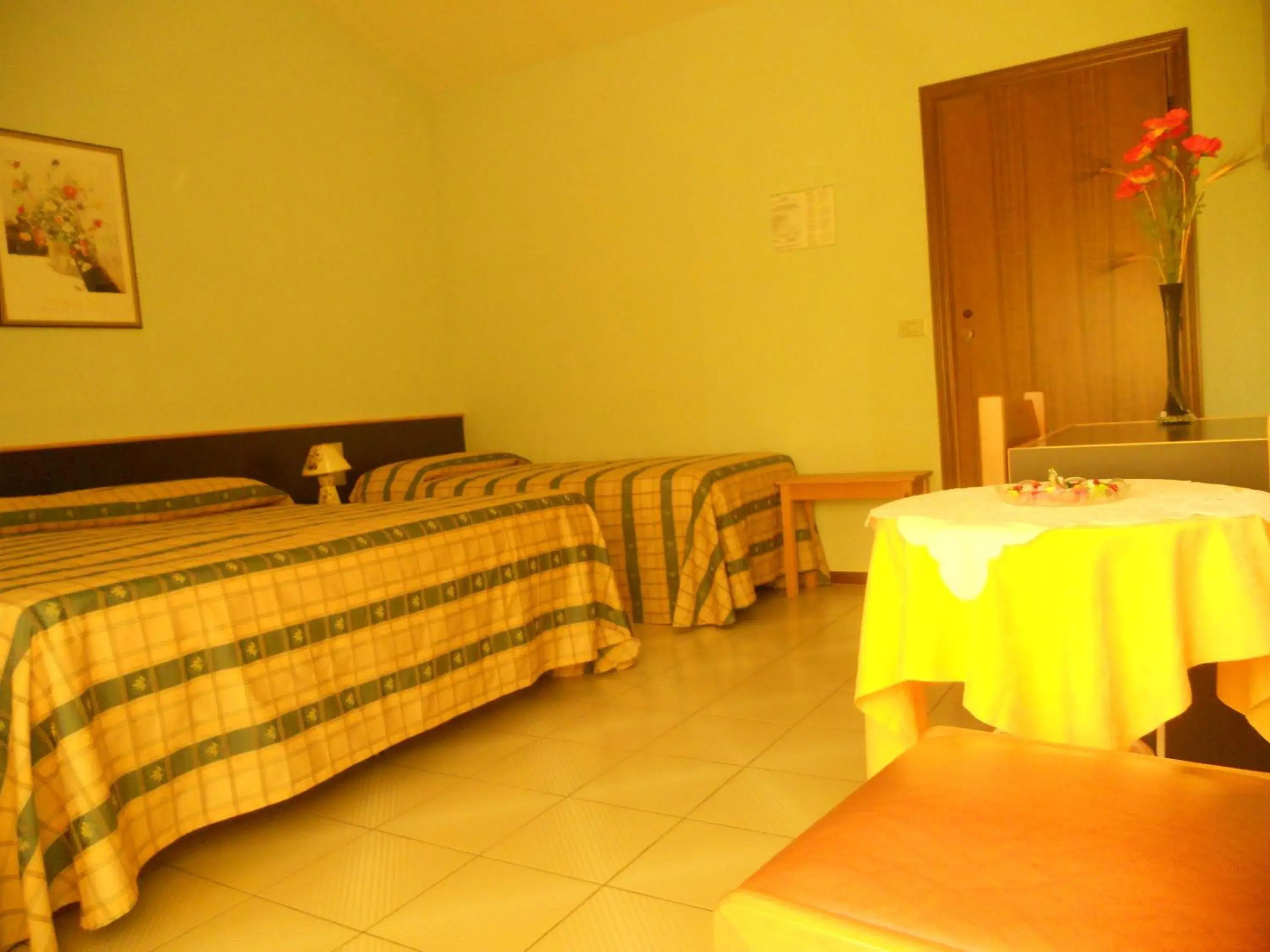 Triple Room in Hotel Primavera Triple Room in Hotel Primavera