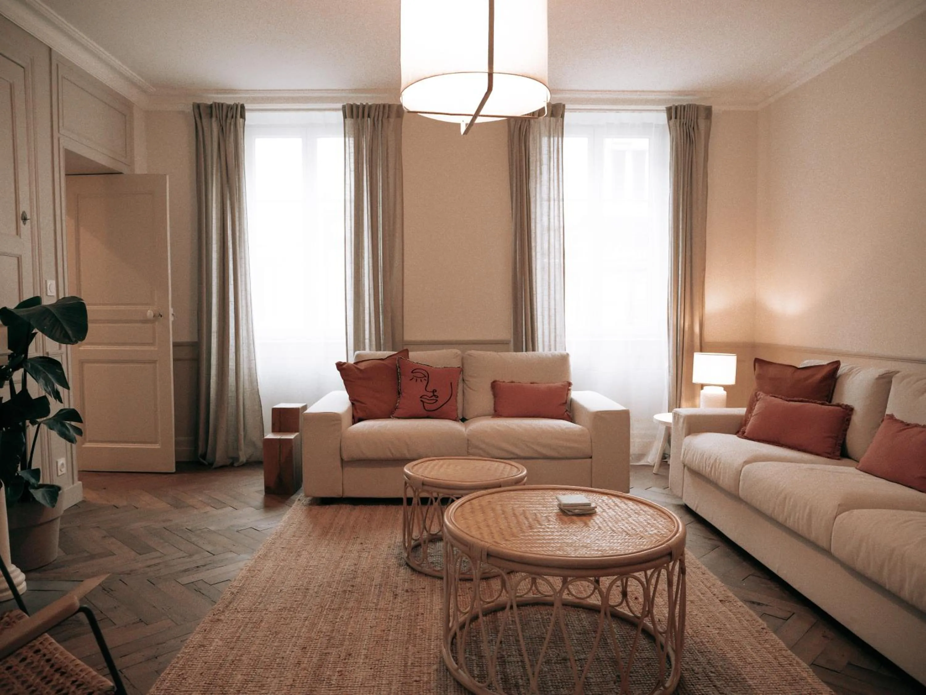 Seating area in La suite