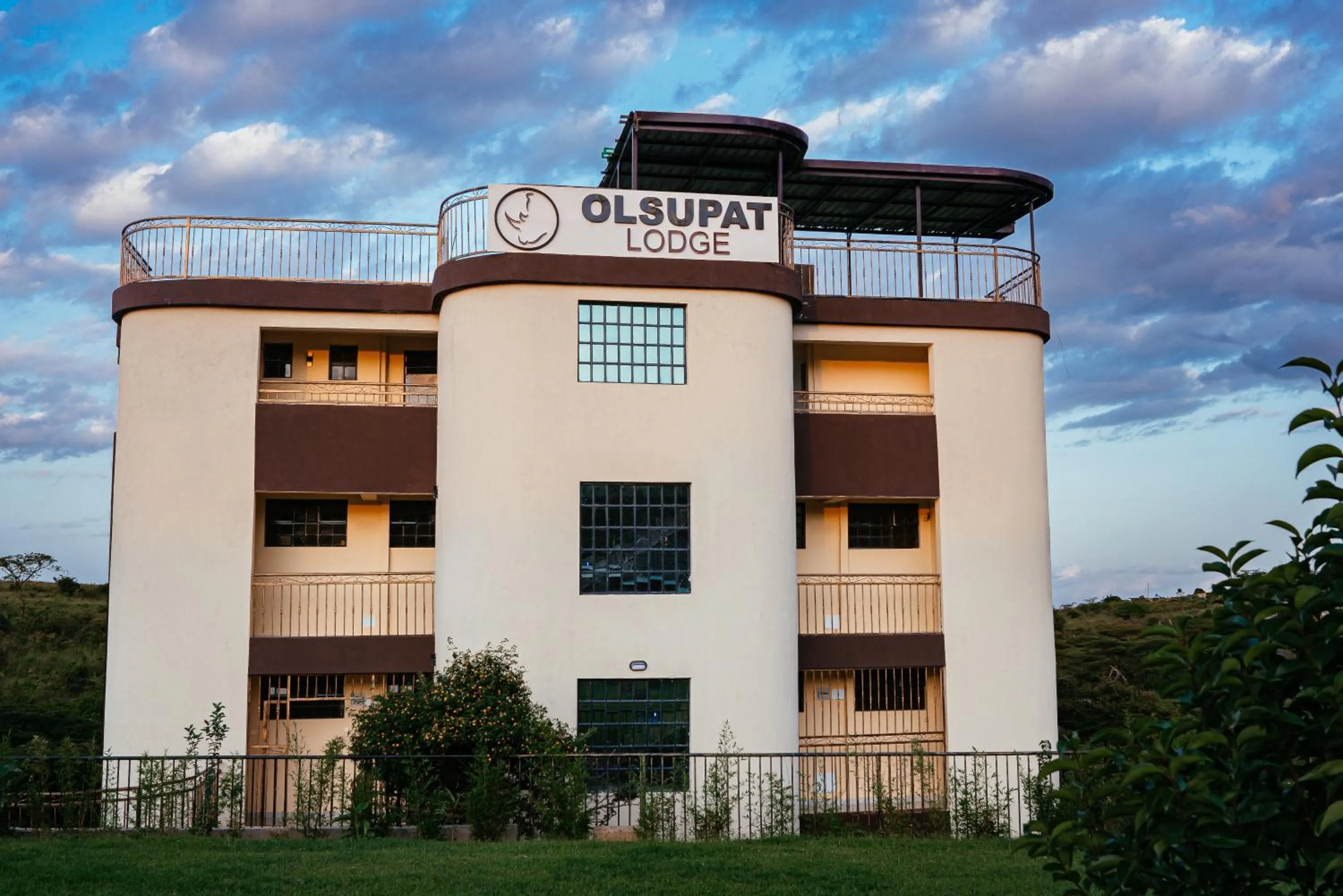 Property building in Olsupat Lodge