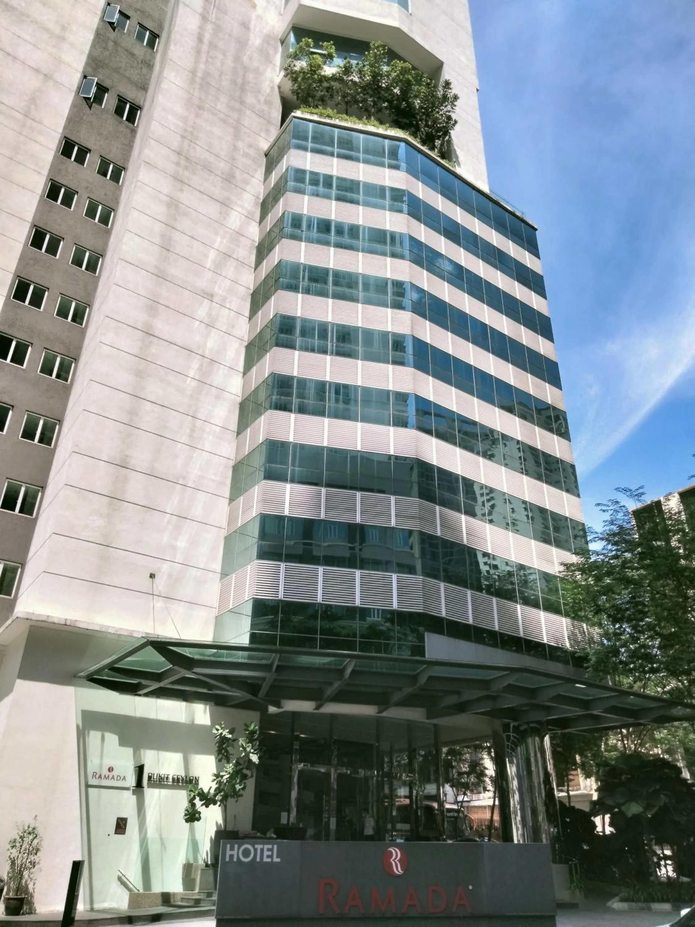 Property building in Oneiro One Bukit Ceylon