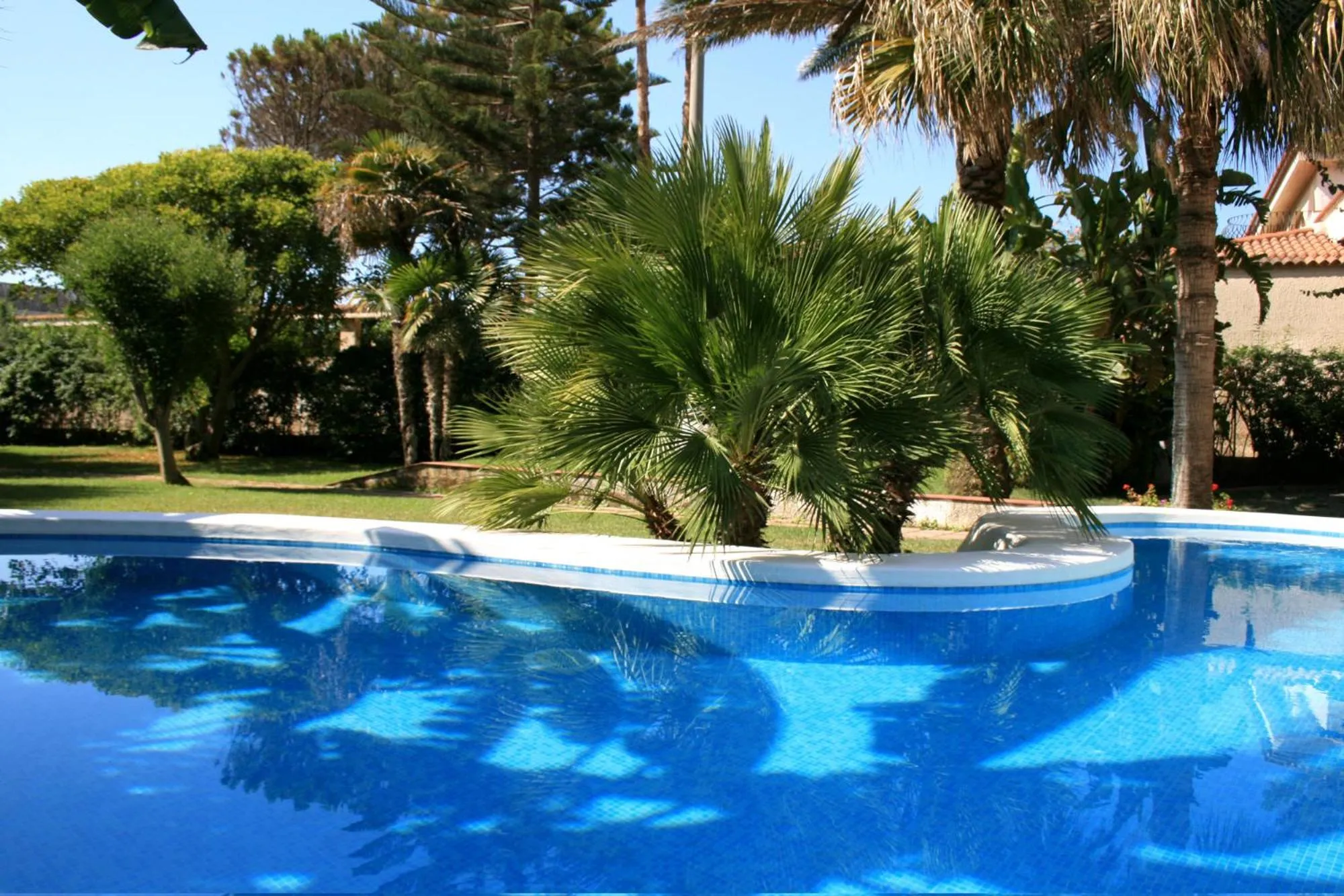 Swimming pool in Hotel Villa Mediterranea