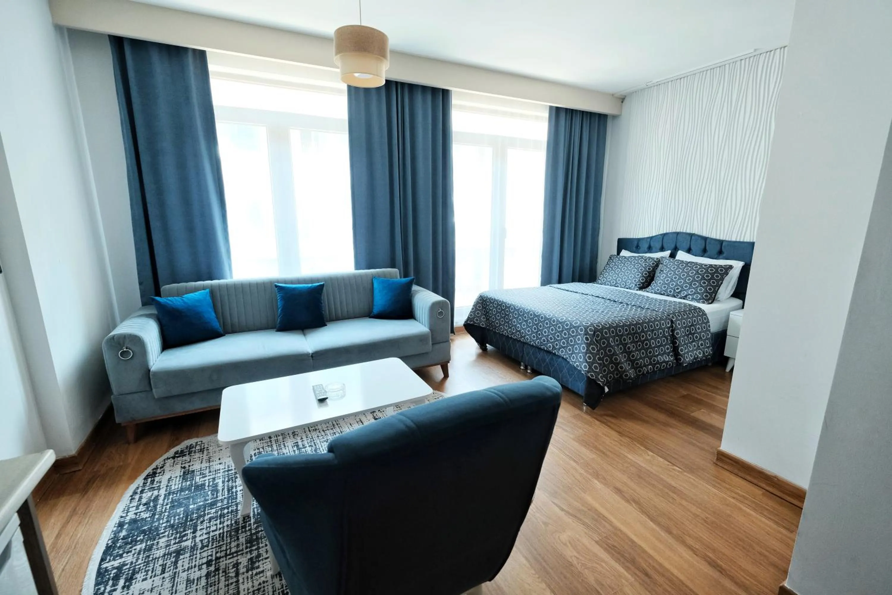 Living room, Bed in İstanbul Houses Sabiha Gökçen Airport