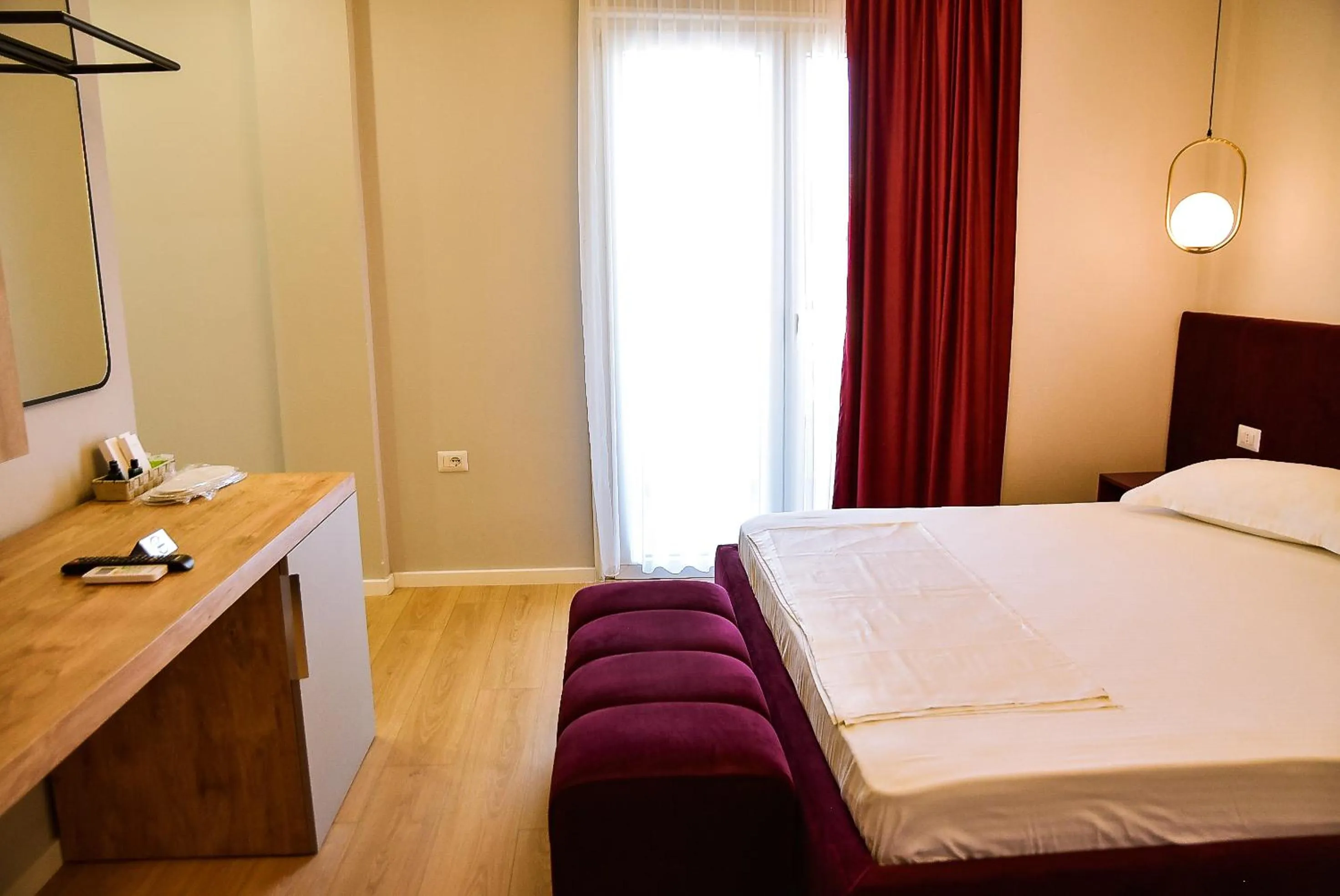 Photo of the whole room, Bed in Hotel Jurgen