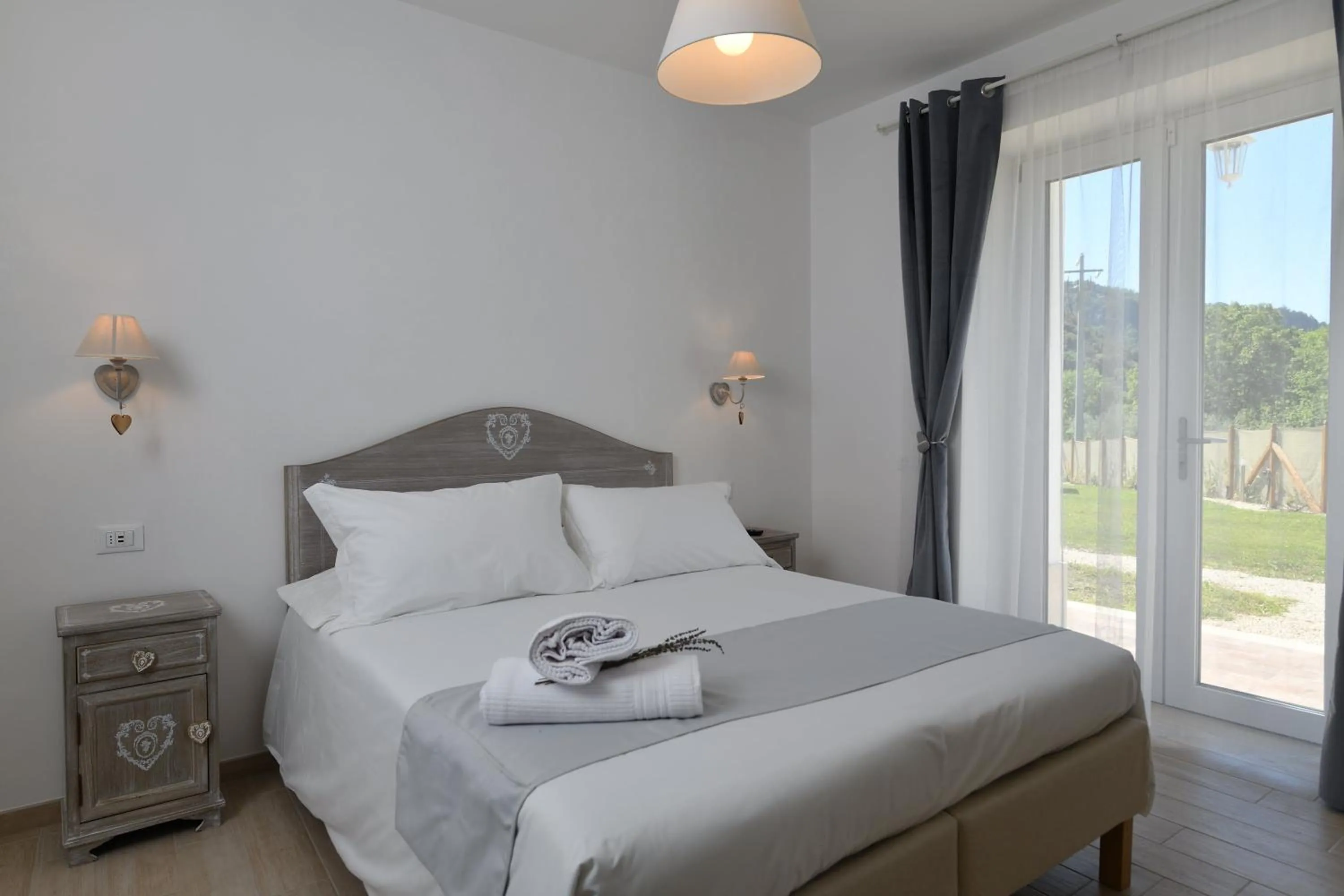 Bed in il Lago di Nemi