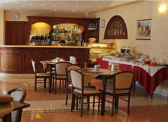 Restaurant/places to eat in Hotel il Focolare