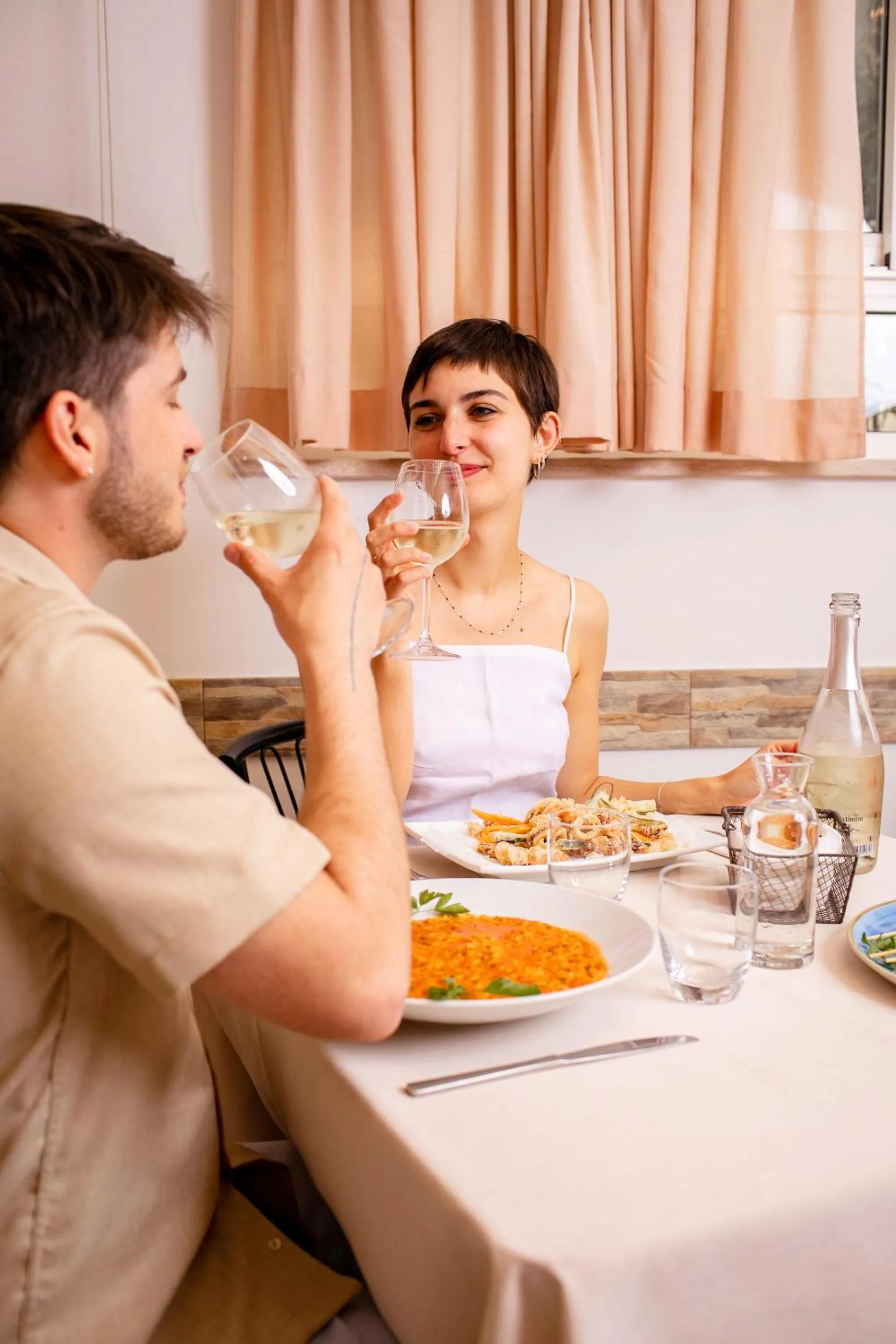 Restaurant/places to eat in New Bristol Sport Hotel