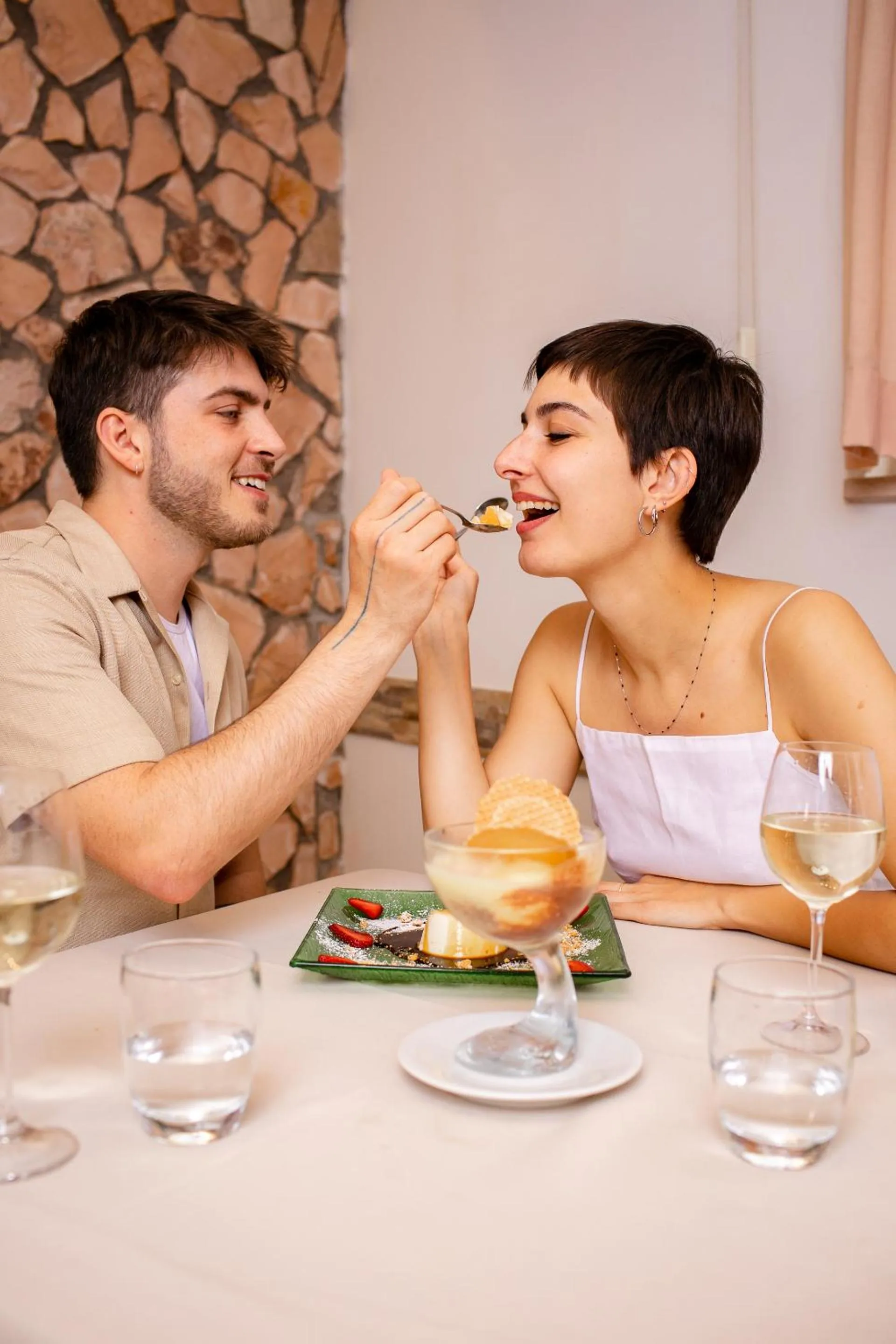 Restaurant/places to eat in New Bristol Sport Hotel