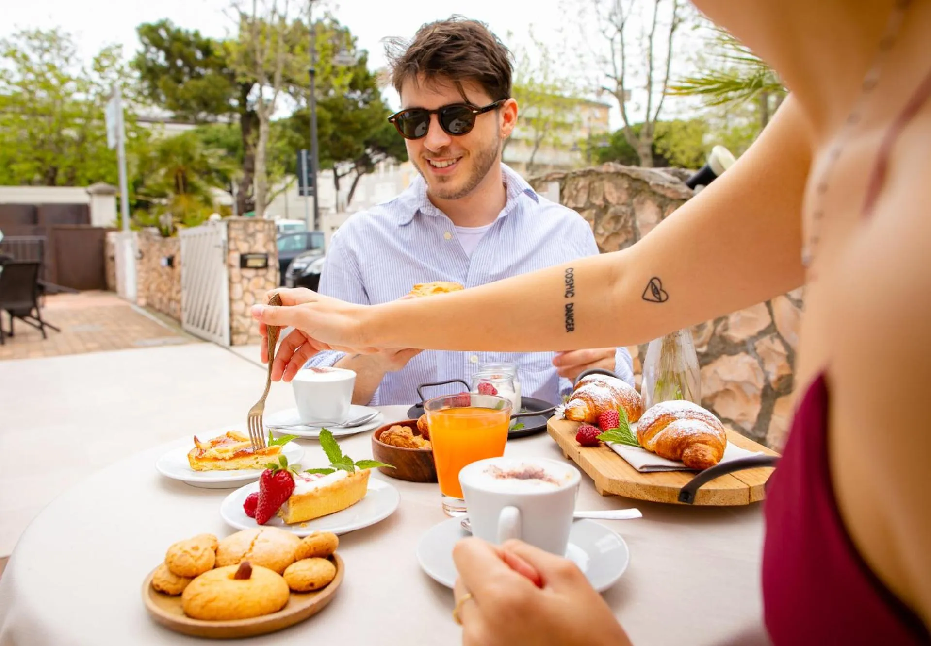 Food and drinks in New Bristol Sport Hotel