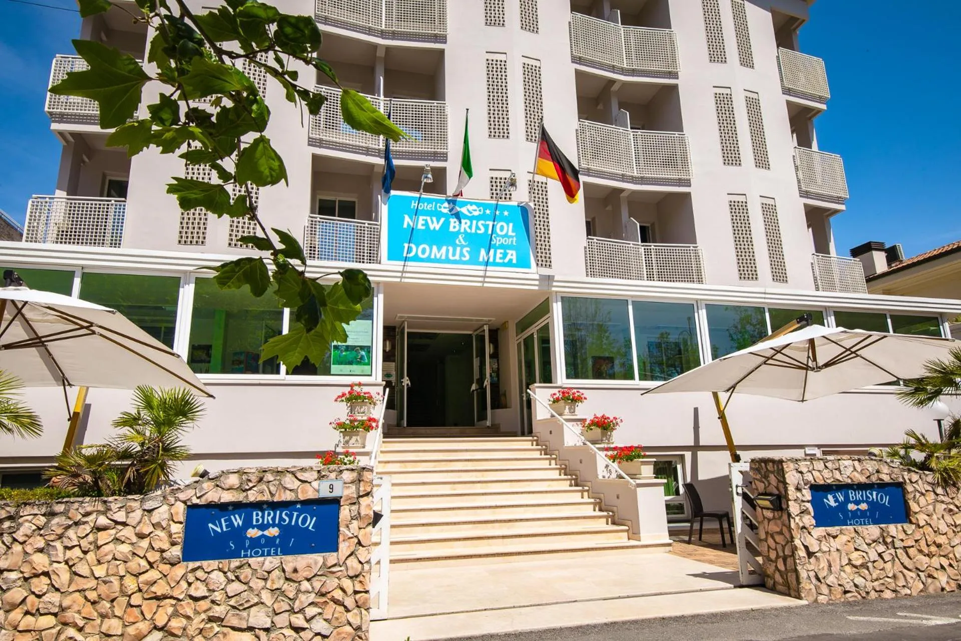 Facade/entrance in New Bristol Sport Hotel