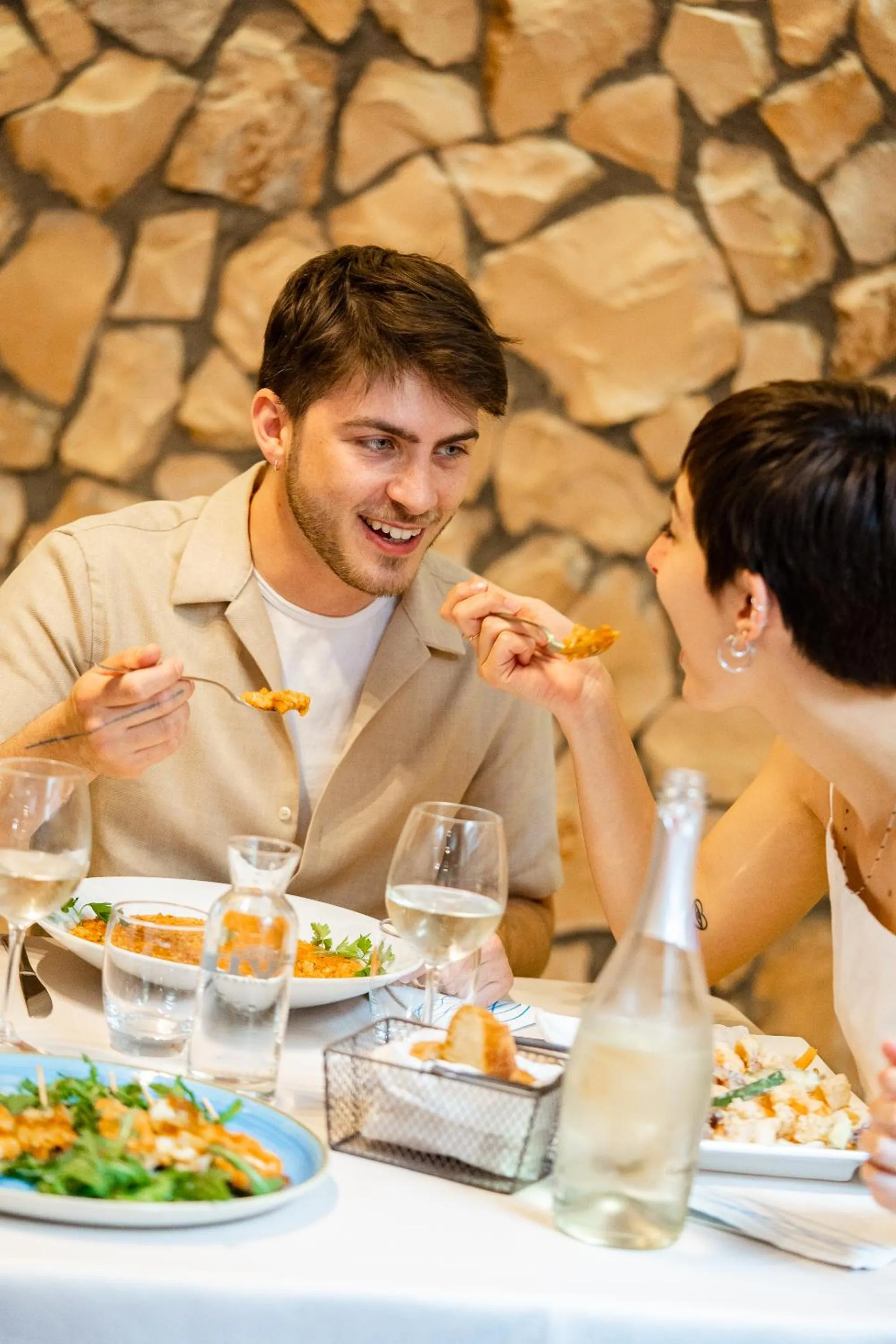 Restaurant/places to eat in New Bristol Sport Hotel