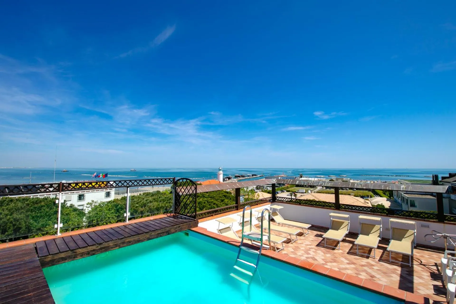 Balcony/Terrace in New Bristol Sport Hotel