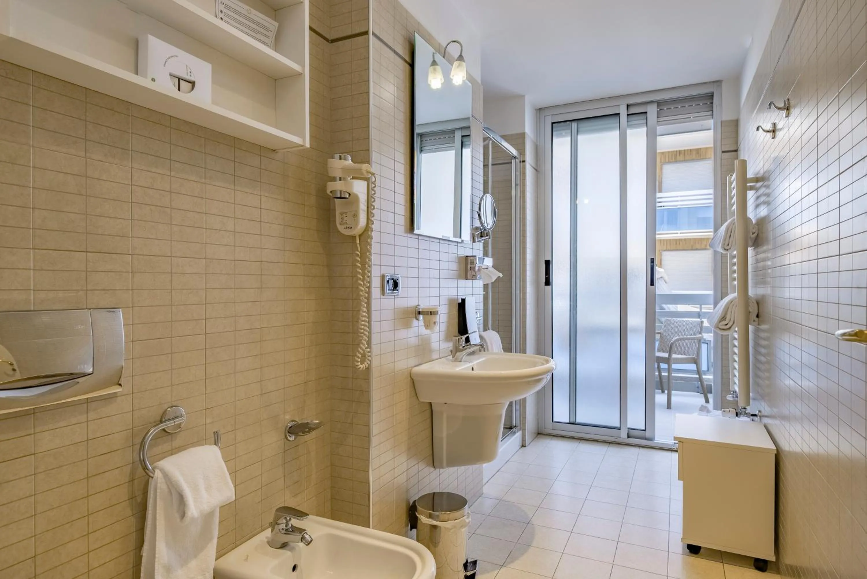 Shower in Hotel Garden Lido