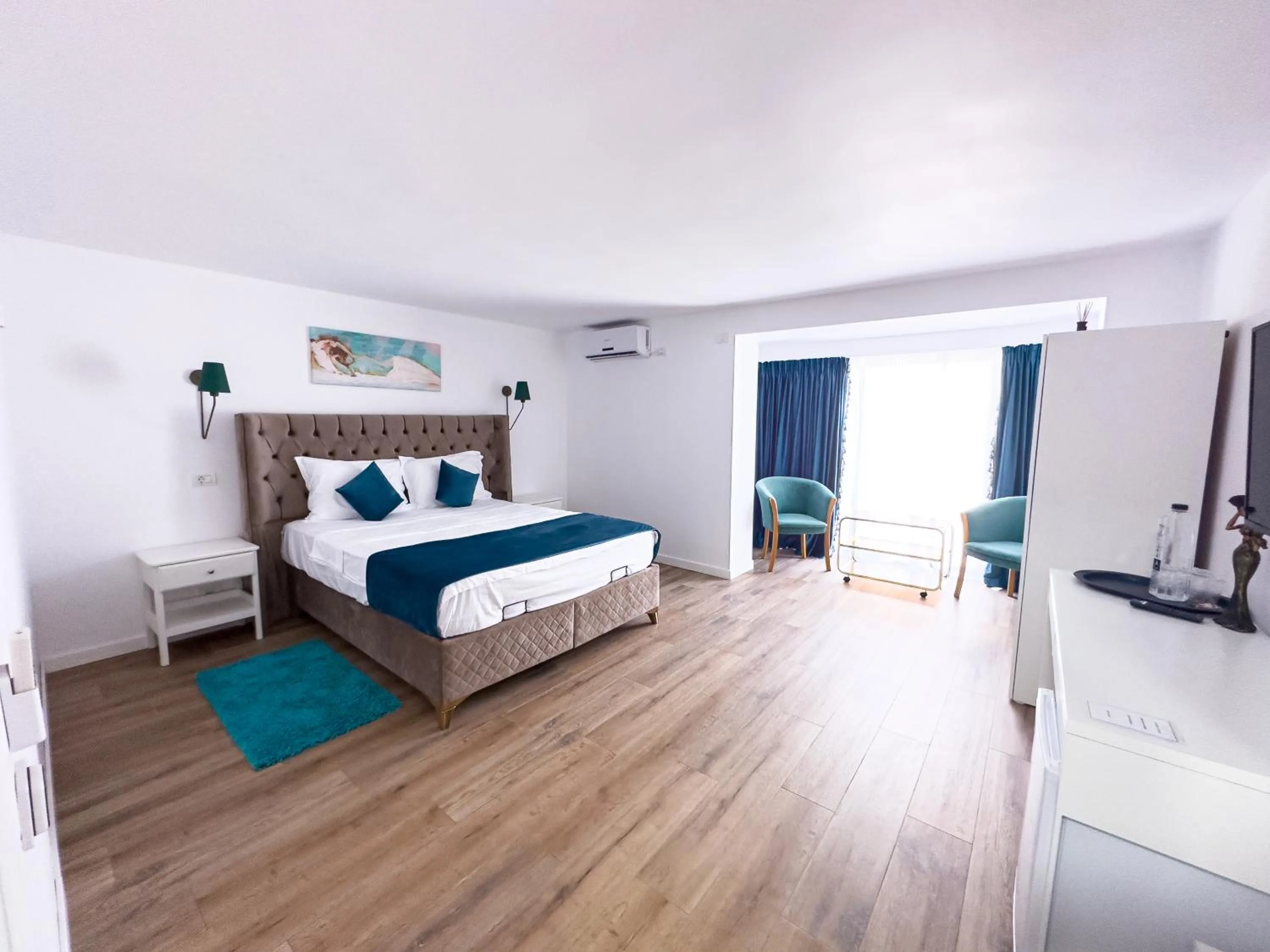 Bedroom, Bed in Avenue Venus - Avenue Hotels