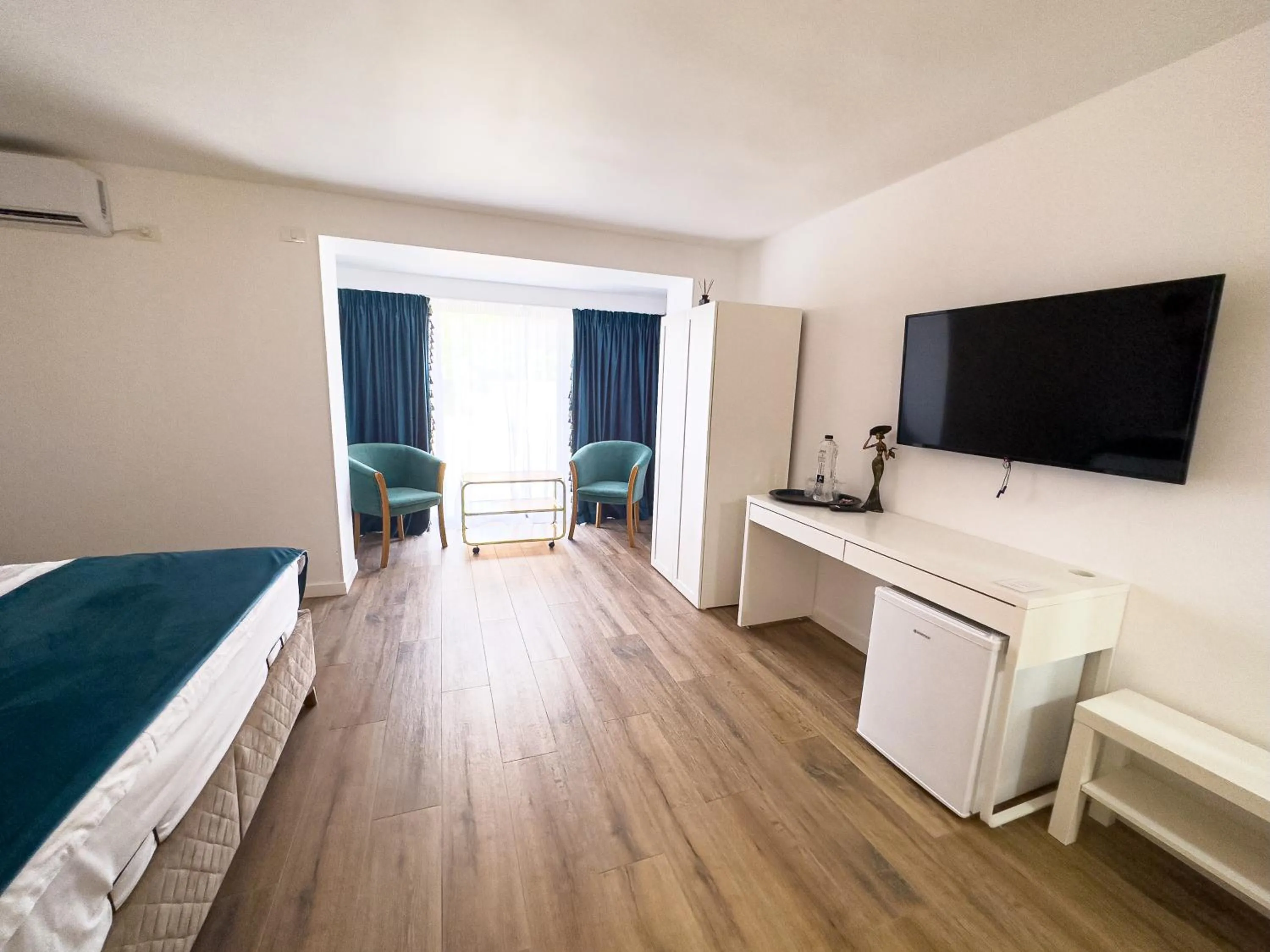 Bedroom, Bed in Avenue Venus - Avenue Hotels