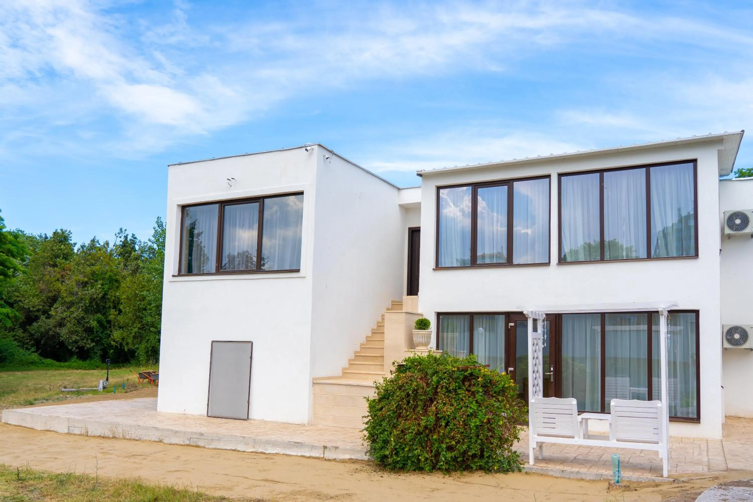 Property building in Avenue Venus - Avenue Hotels