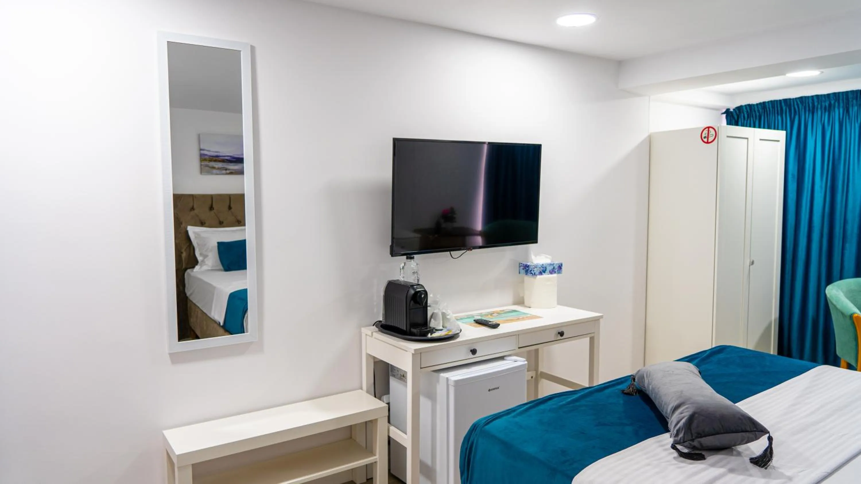 TV and multimedia, Bed in Avenue Venus - Avenue Hotels