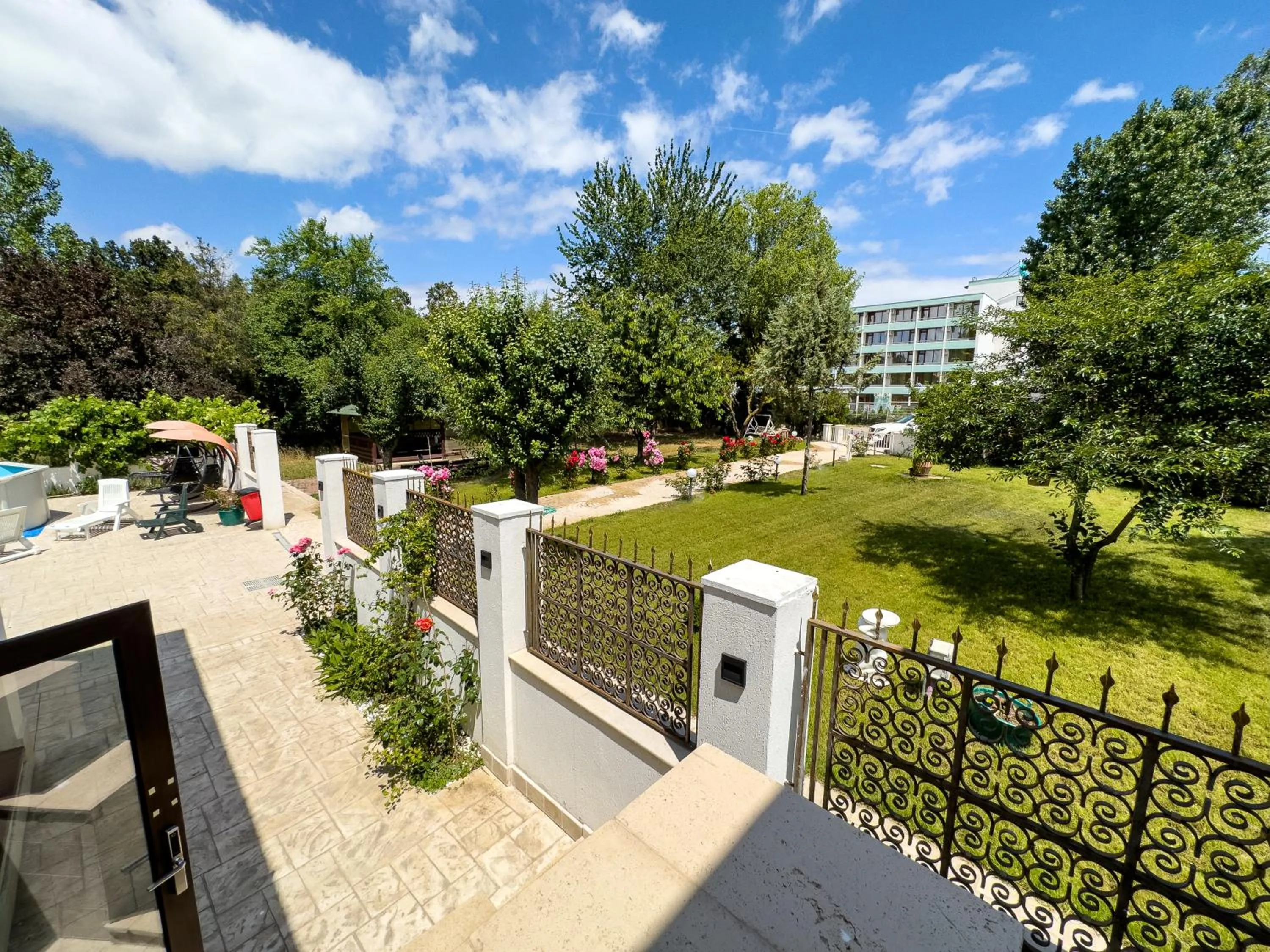 Garden in Avenue Venus - Avenue Hotels