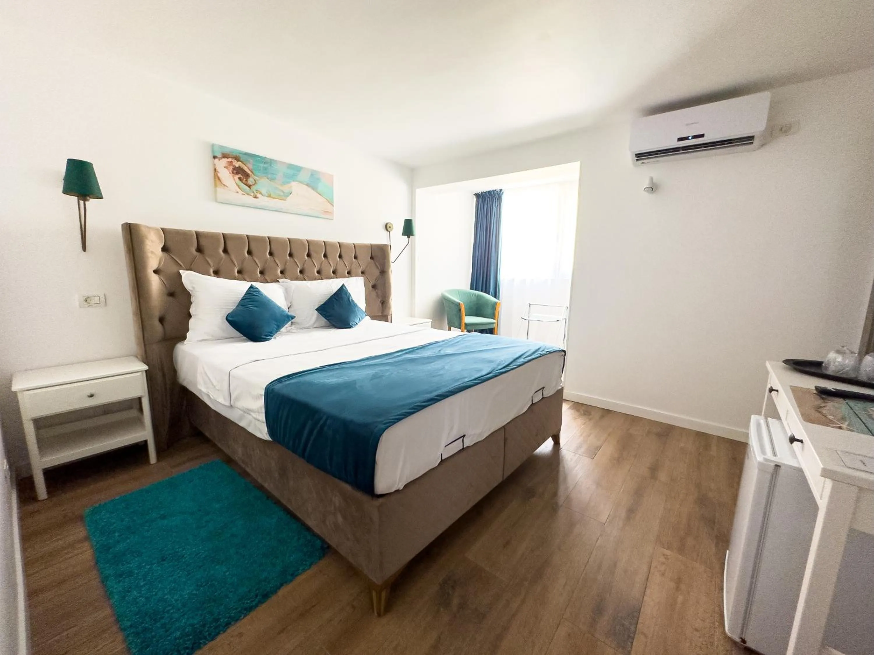 Bedroom, Bed in Avenue Venus - Avenue Hotels