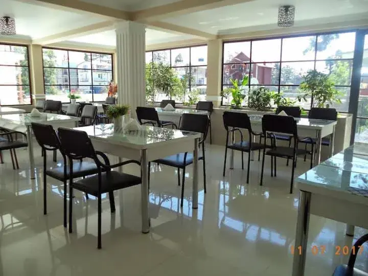 Standard Apartment in Del Mar Standard Apartment in Del Mar