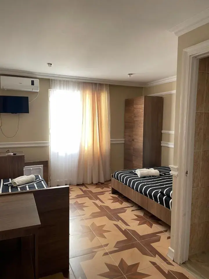 Standard Triple Room in Del Mar Standard Triple Room in Del Mar