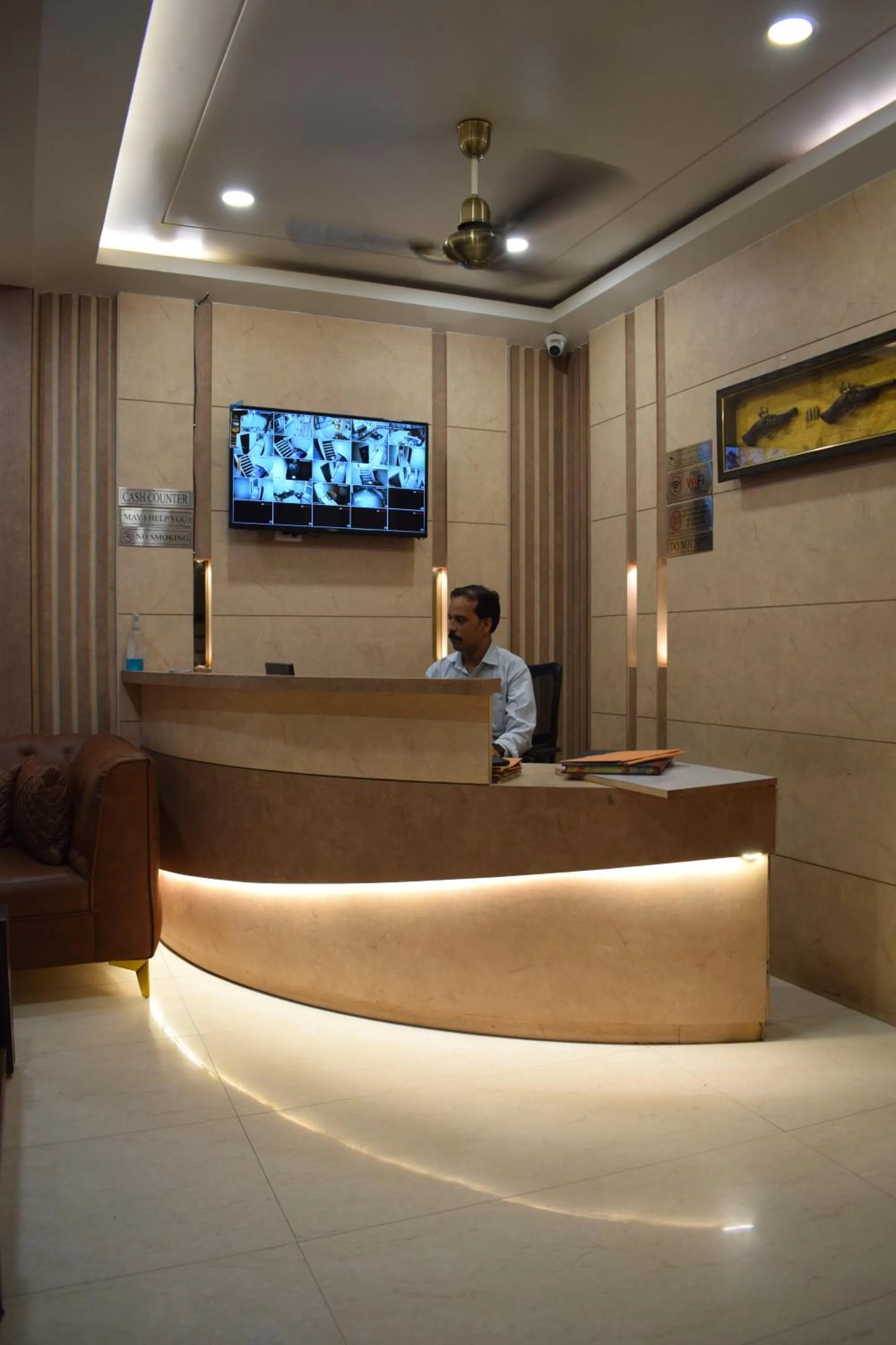 Lobby or reception in Hotel Singh Comfort Inn