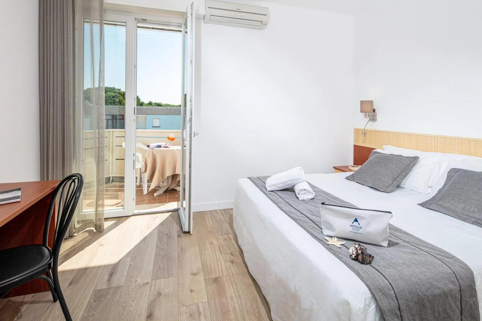 View (from property/room), Bed in Hotel Villa d'Este