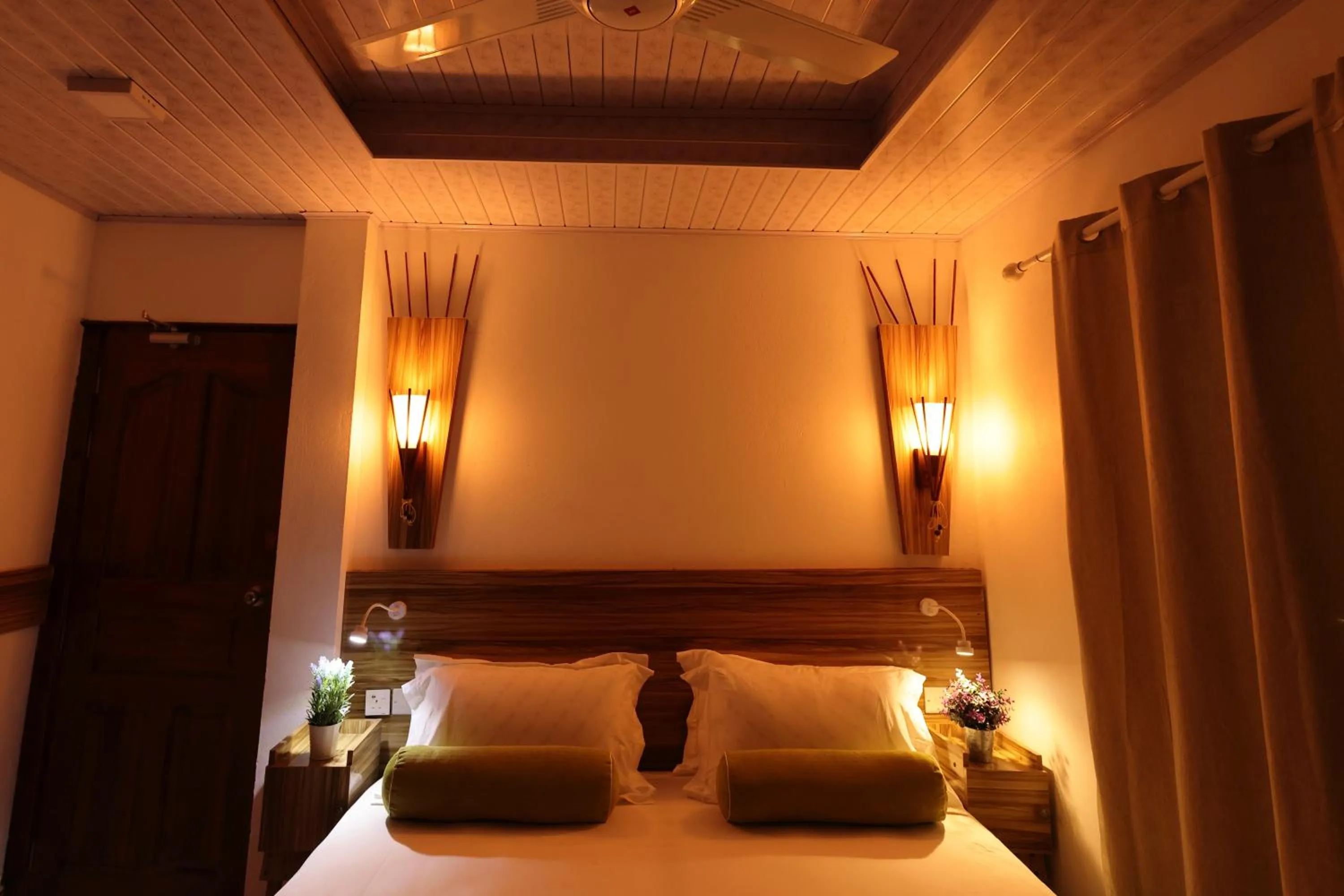 Bed in Batuta Maldives Fourson