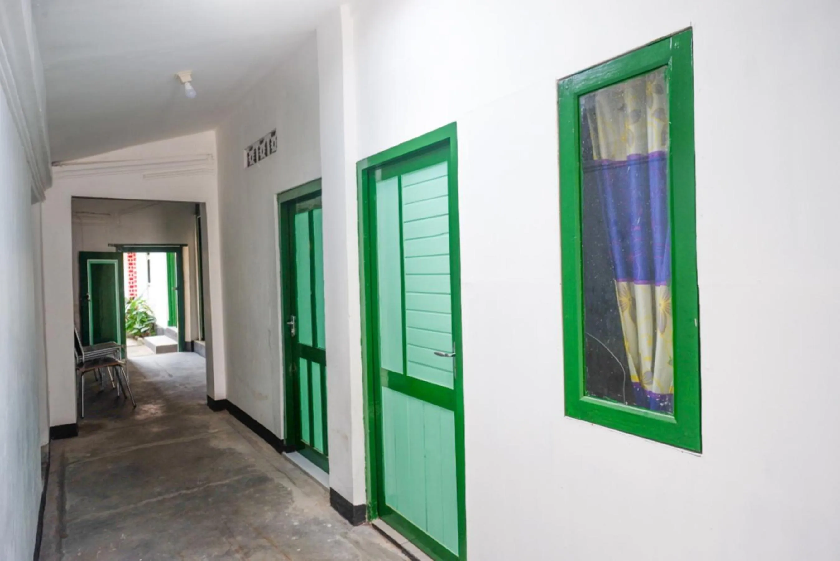 Bed in RedDoorz Syariah @ Ndalem Kembang Sore Yogyakarta