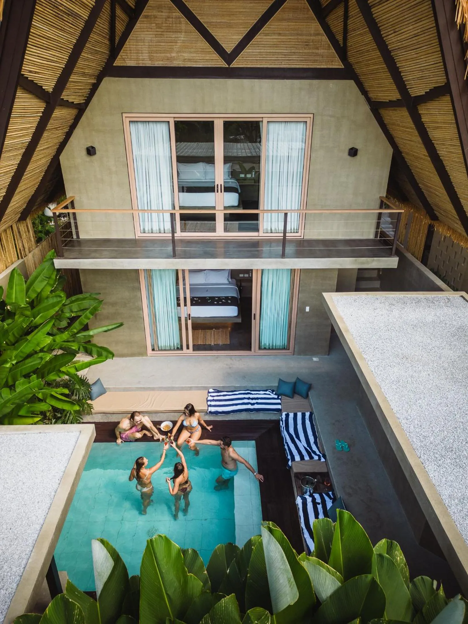 Swimming pool in Panorama Villas El Nido