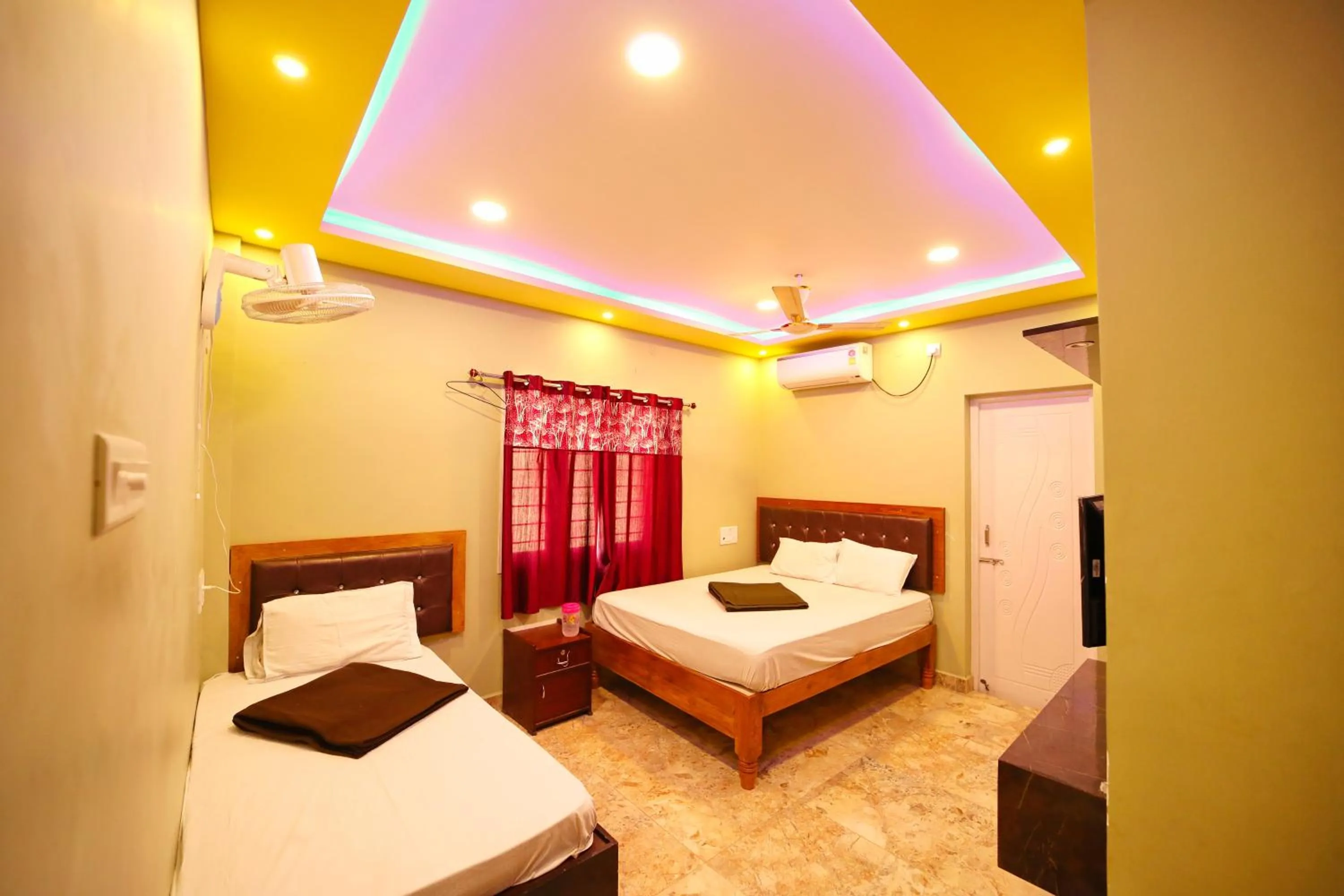 Bed in DayLight Stay