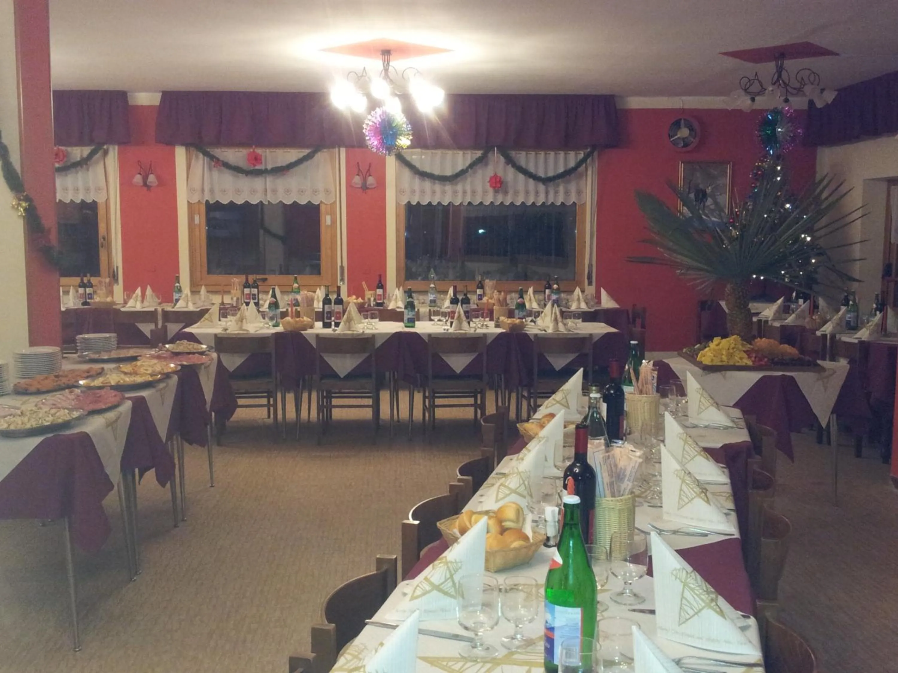 Restaurant/places to eat in Mondo D'Oro