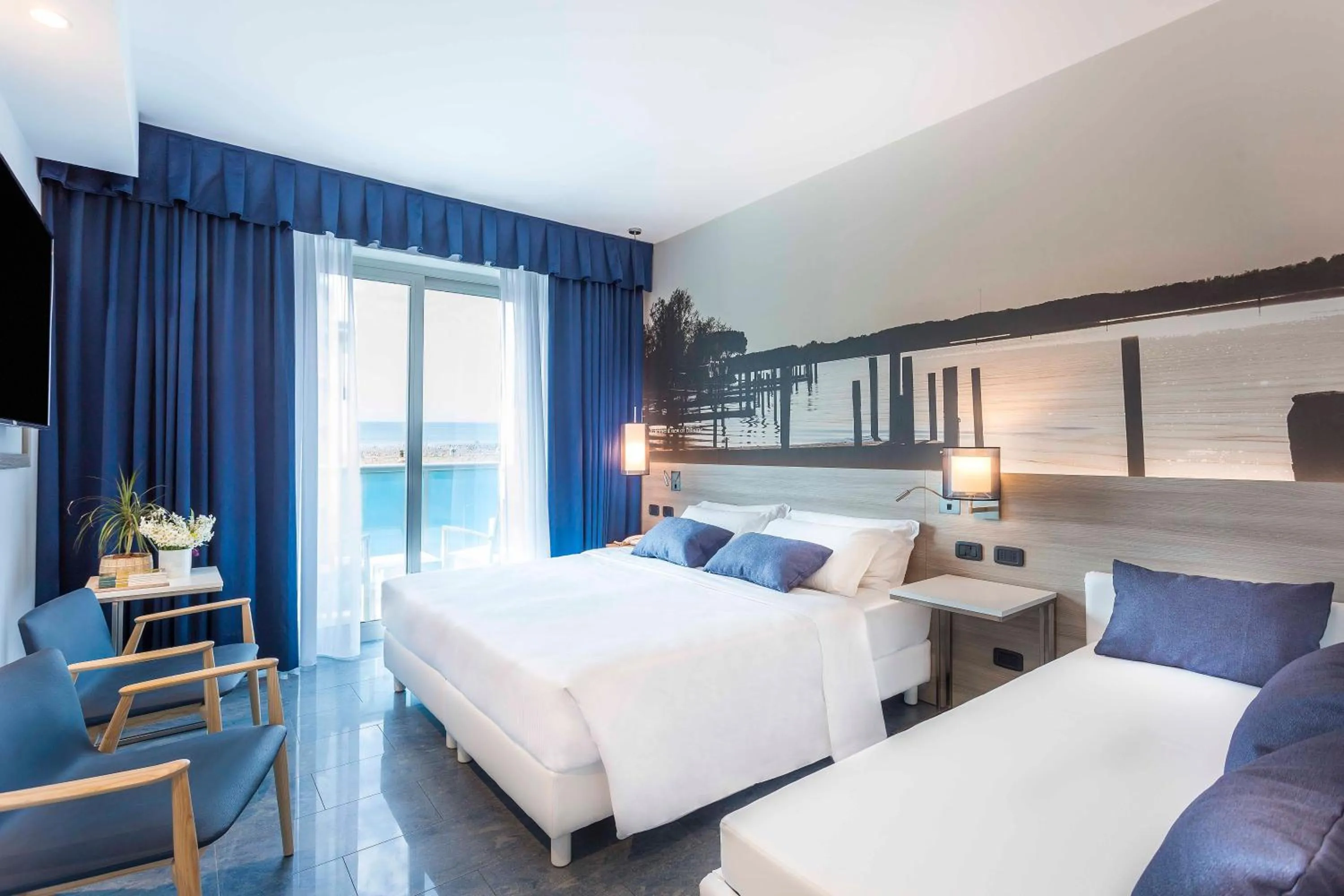 Bedroom, Bed in Hotel Parigi